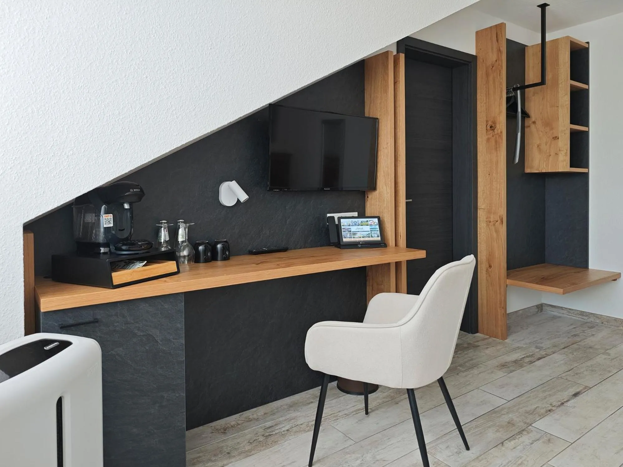 TV and multimedia in Lakeside Resort Michaela