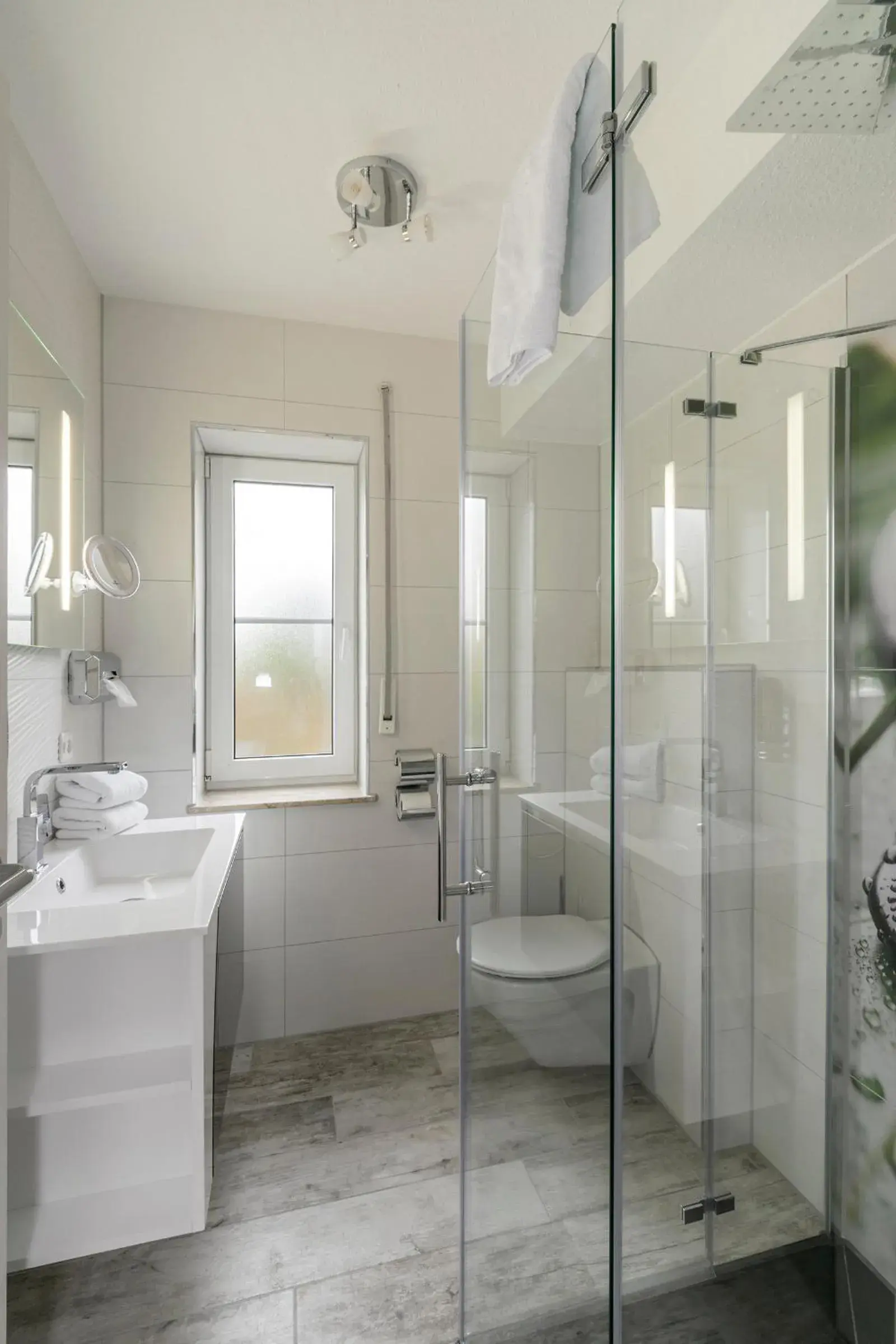 Photo of the whole room in Lakeside Resort Michaela Photo of the whole room in Lakeside Resort Michaela