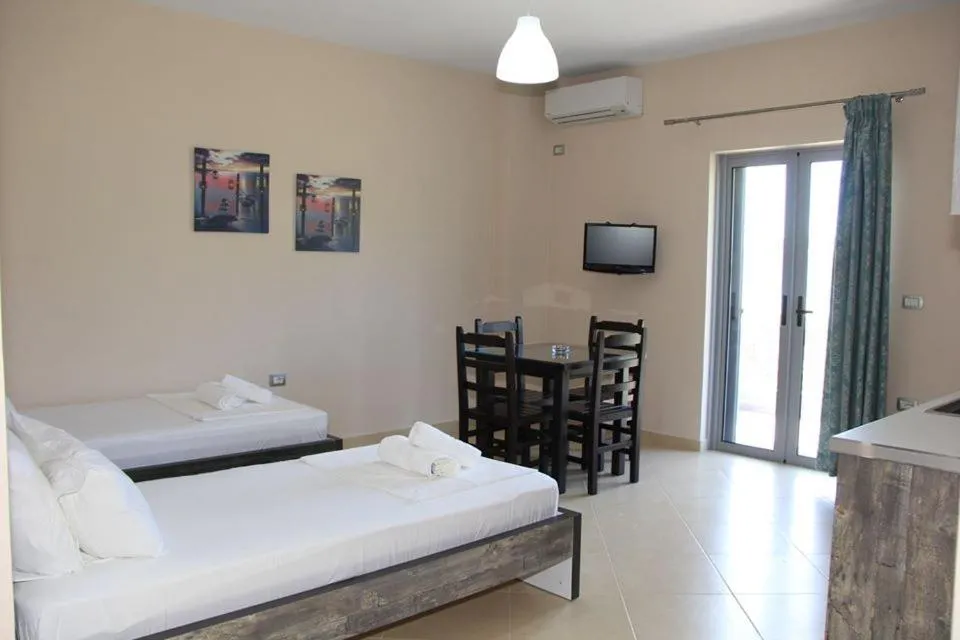 Bed in Vila Hadhri Borsh