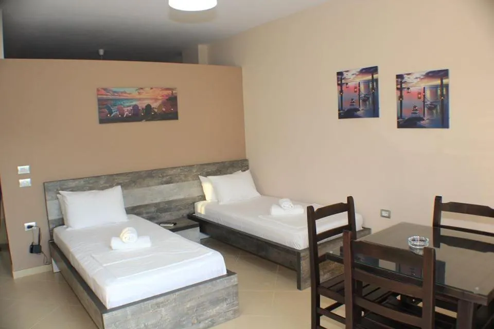 Bed in Vila Hadhri Borsh