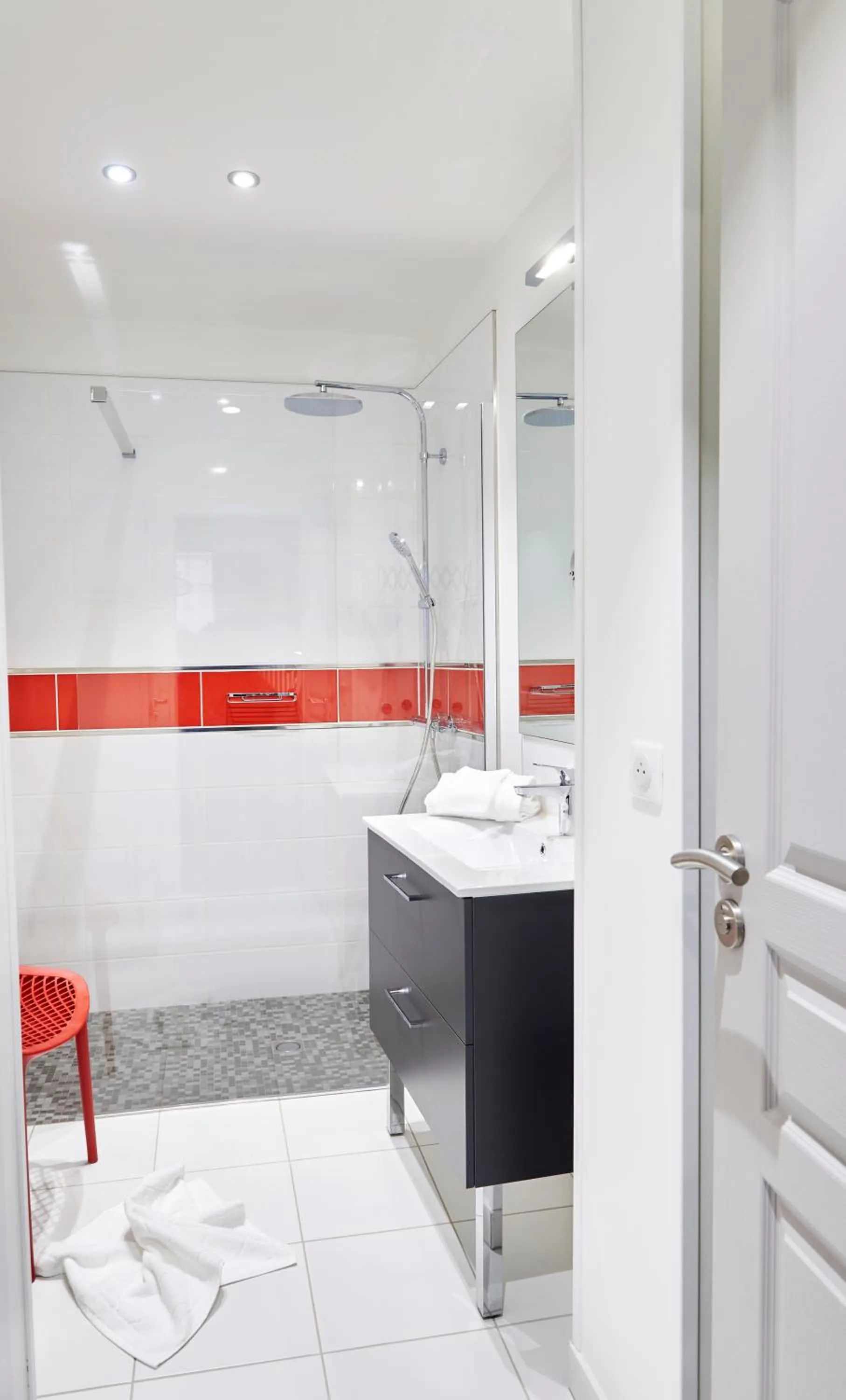 Bathroom in Bubble 8