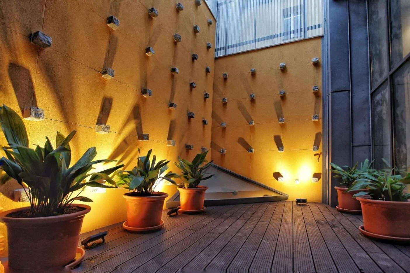 Property building in San Lorenzo Suites