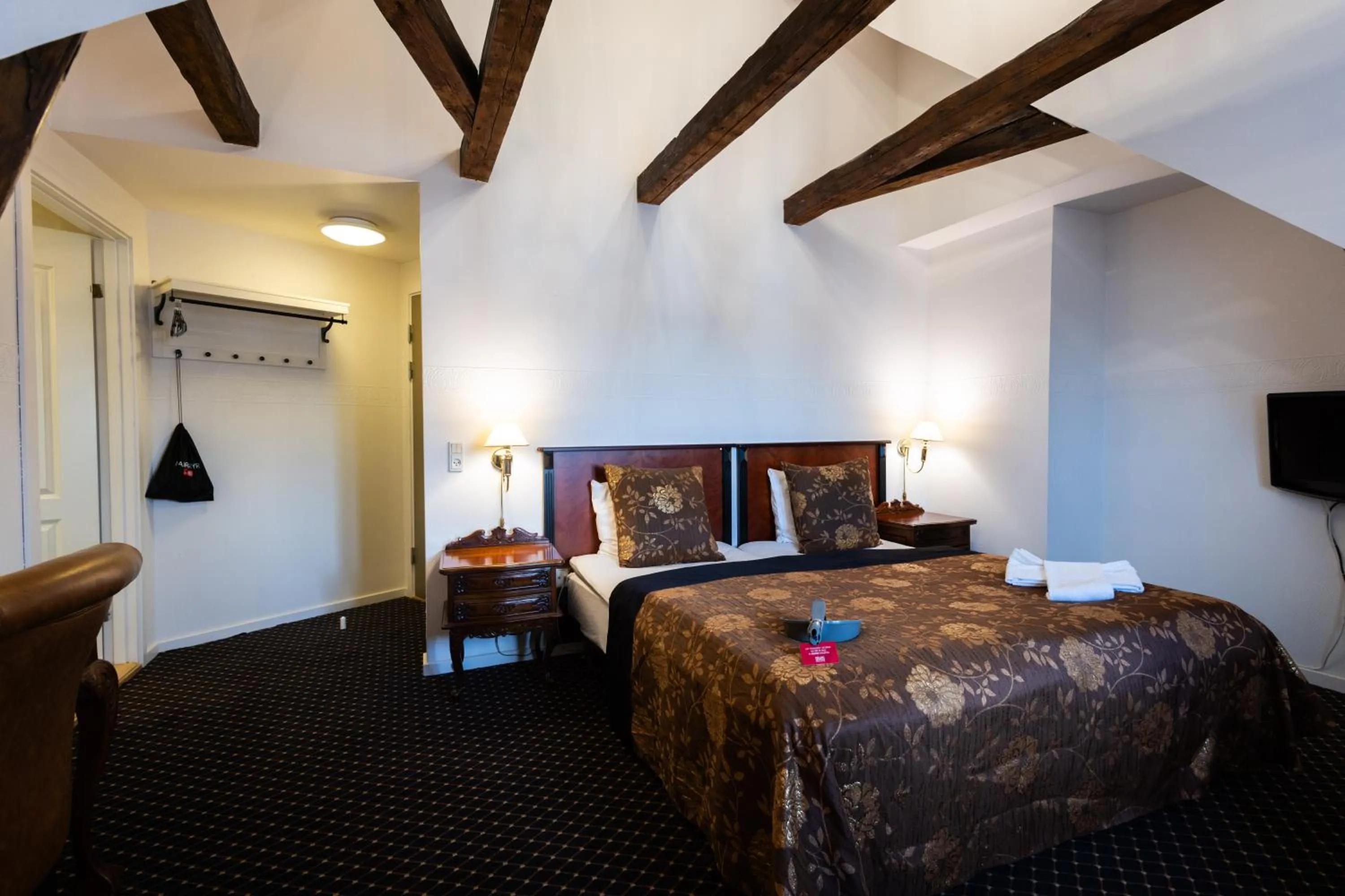 Bedroom, Bed in Milling Hotel Saxildhus