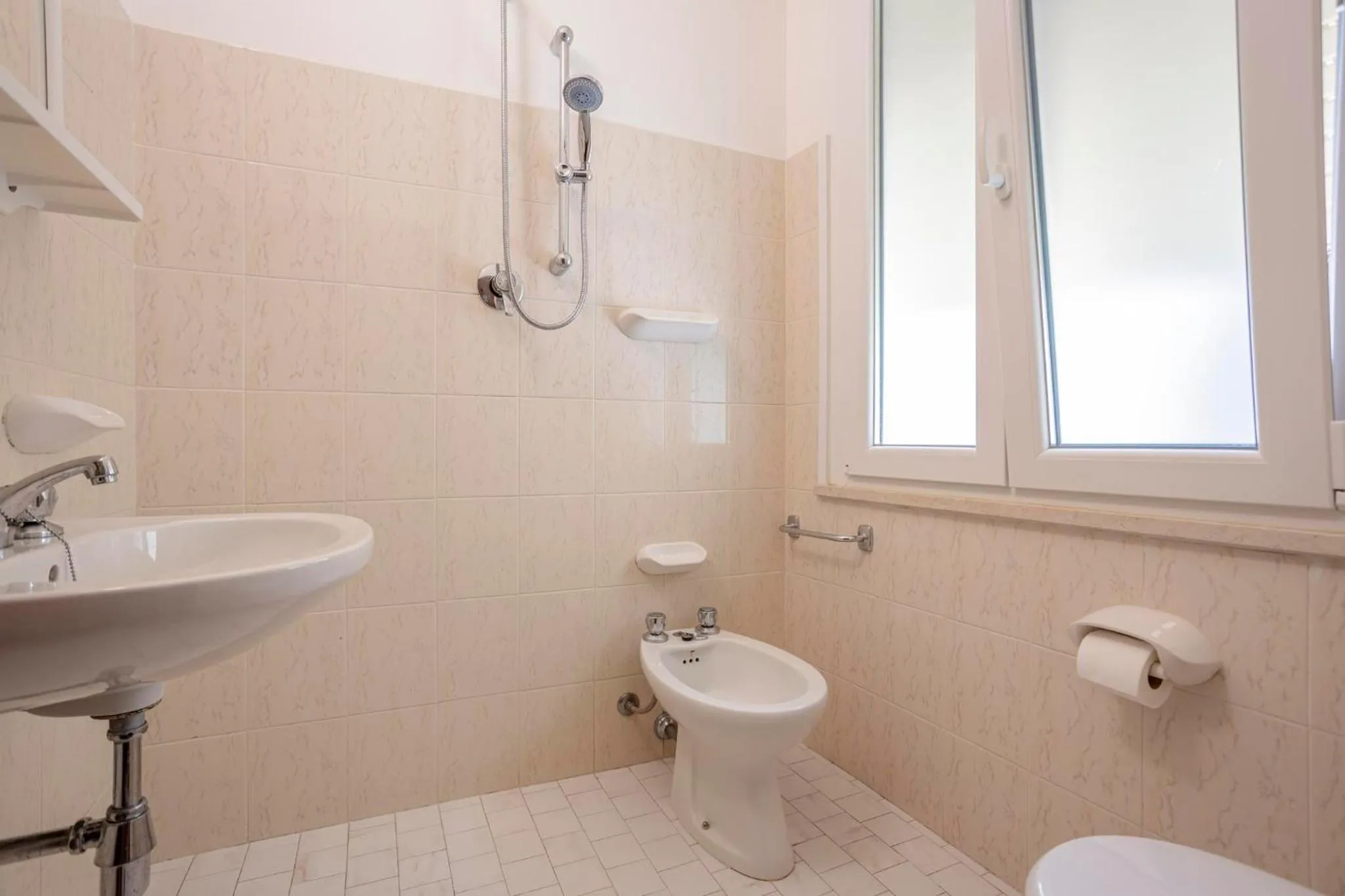 Shower in Hotel Stella Del Mare