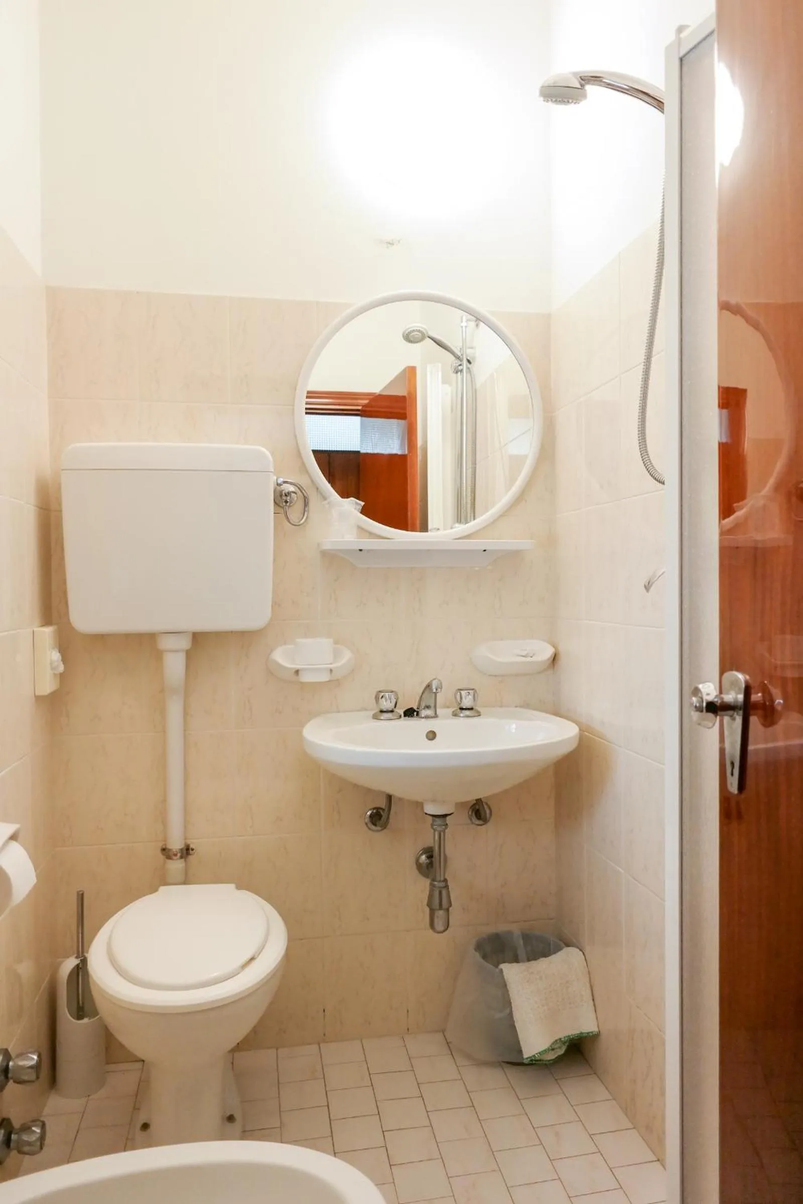 Shower in Hotel Stella Del Mare