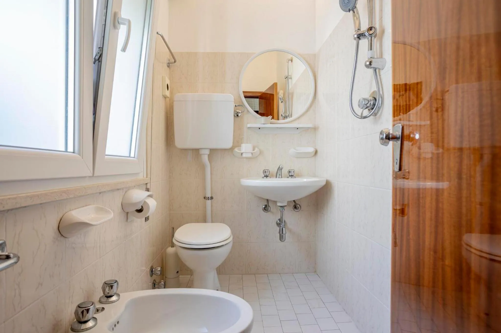 Shower in Hotel Stella Del Mare