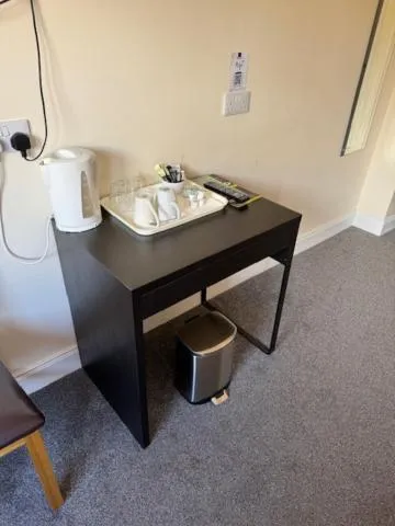 Bedroom in The Waverley Inn