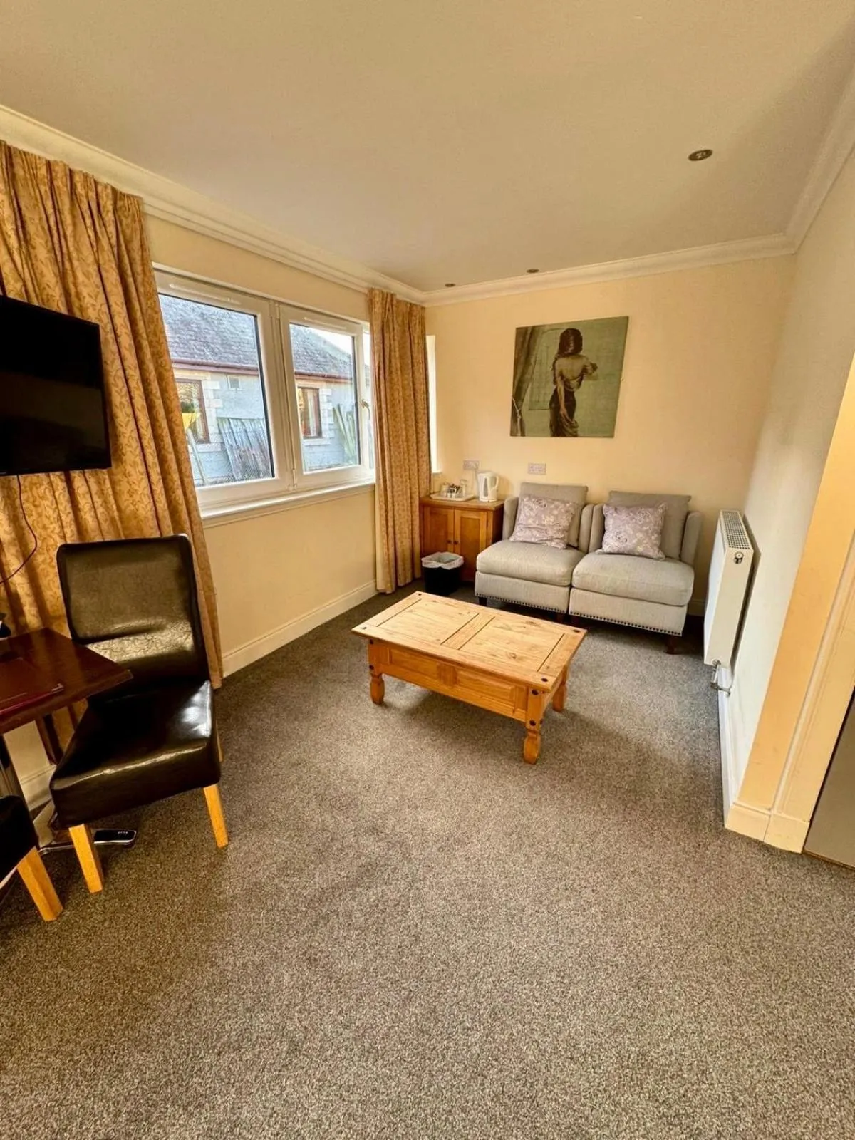 Photo of the whole room in The Waverley Inn