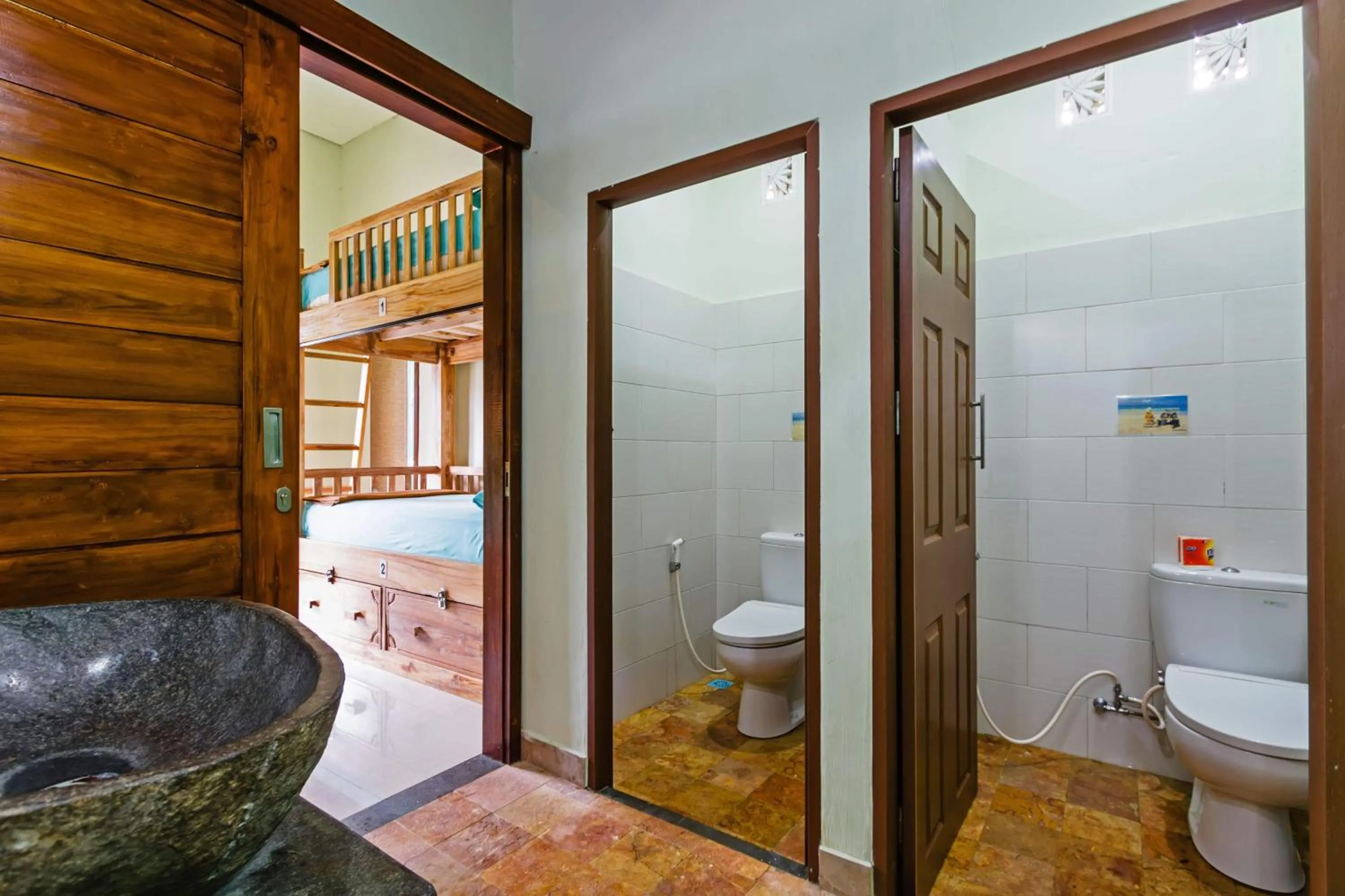 Toilet in Lembongan Hostel