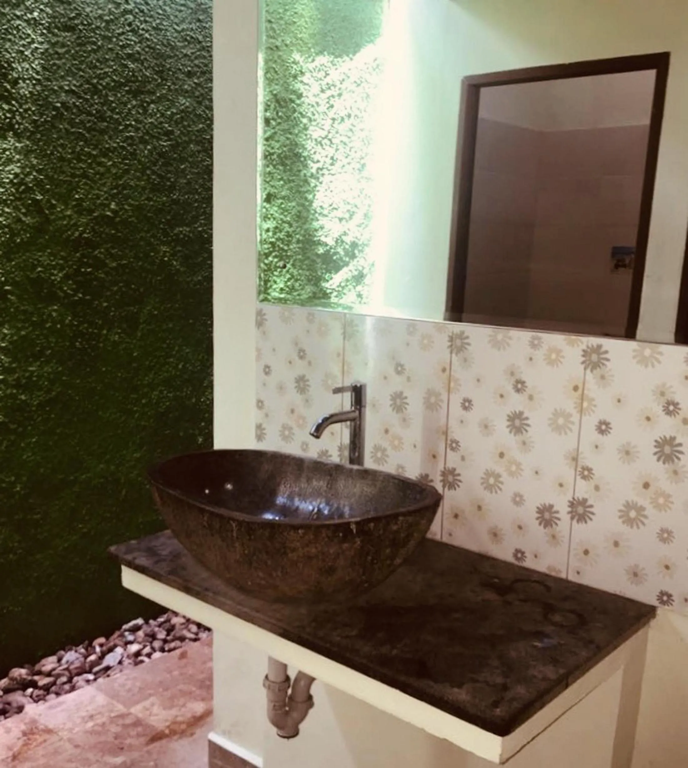 Bathroom in Lembongan Hostel