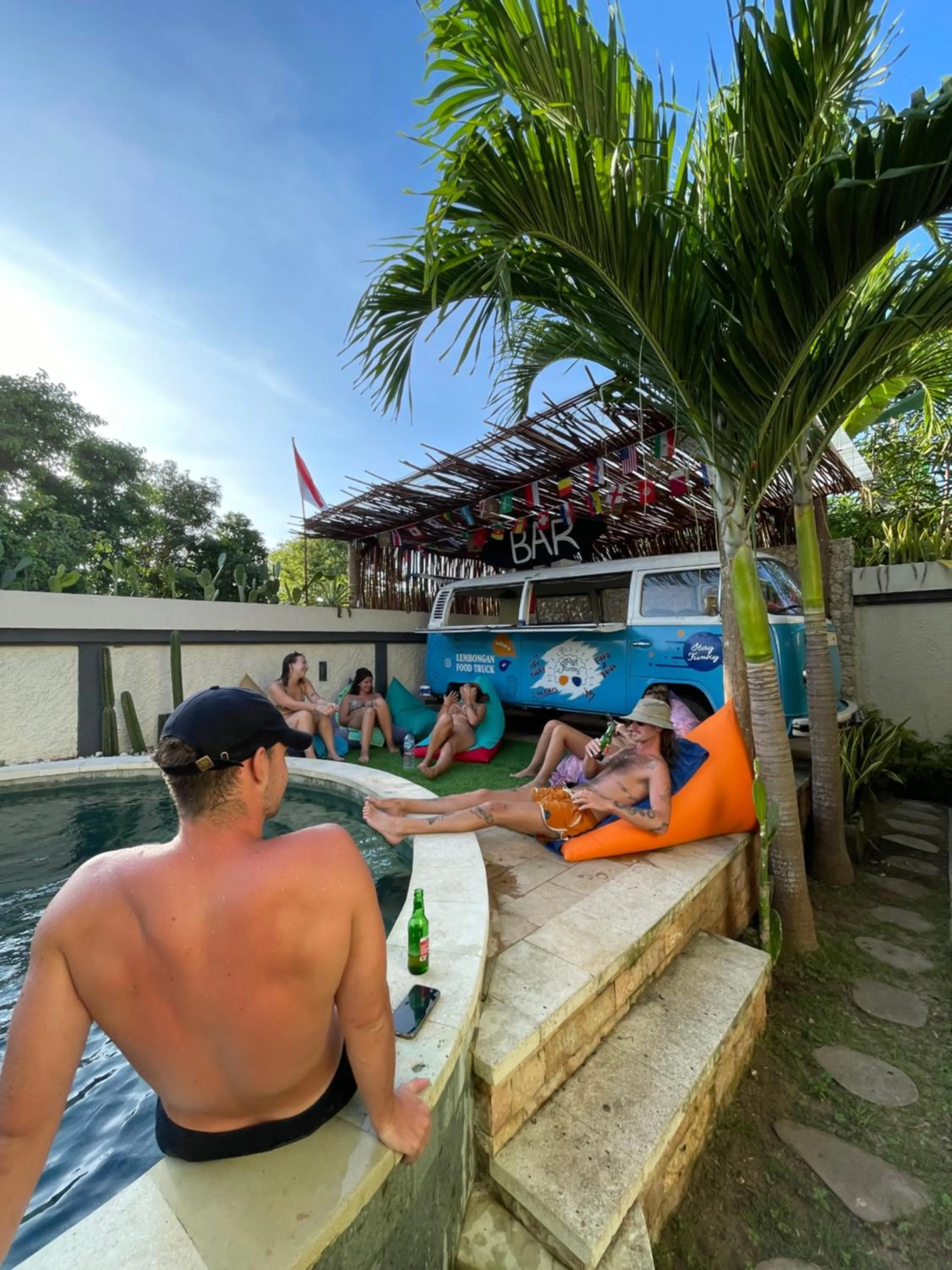 Lembongan Hostel