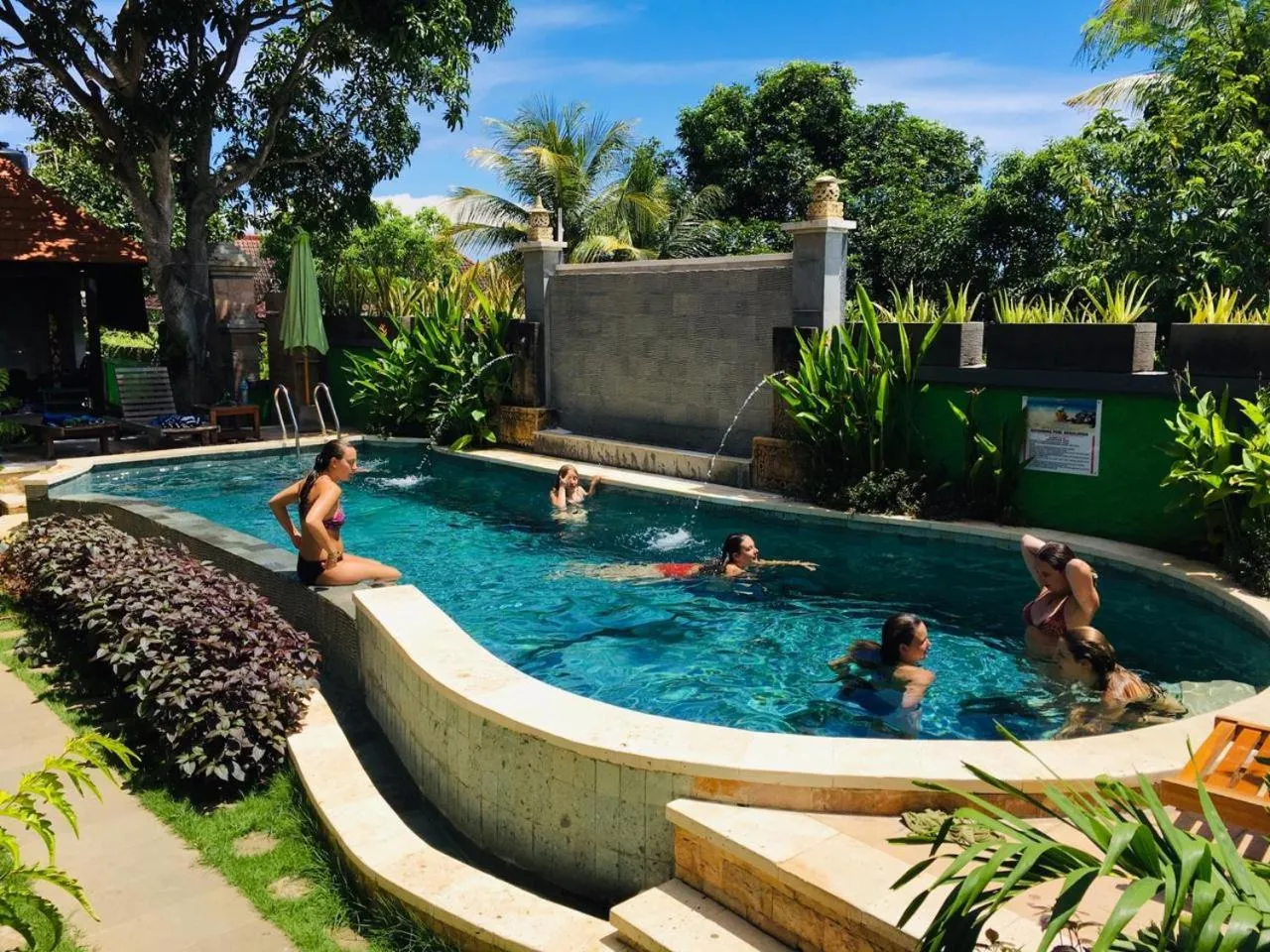 Swimming pool in Lembongan Hostel