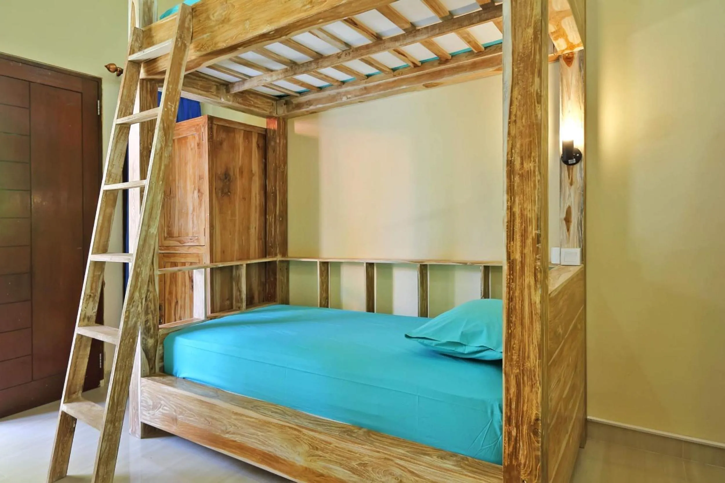 bunk bed, Bed in Lembongan Hostel