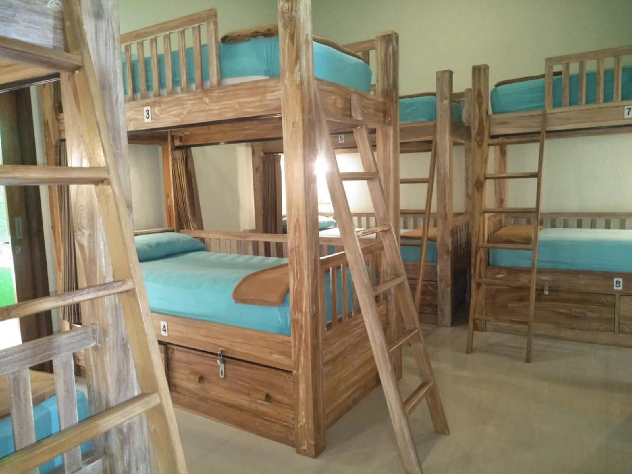 Floor plan, Bed in Lembongan Hostel
