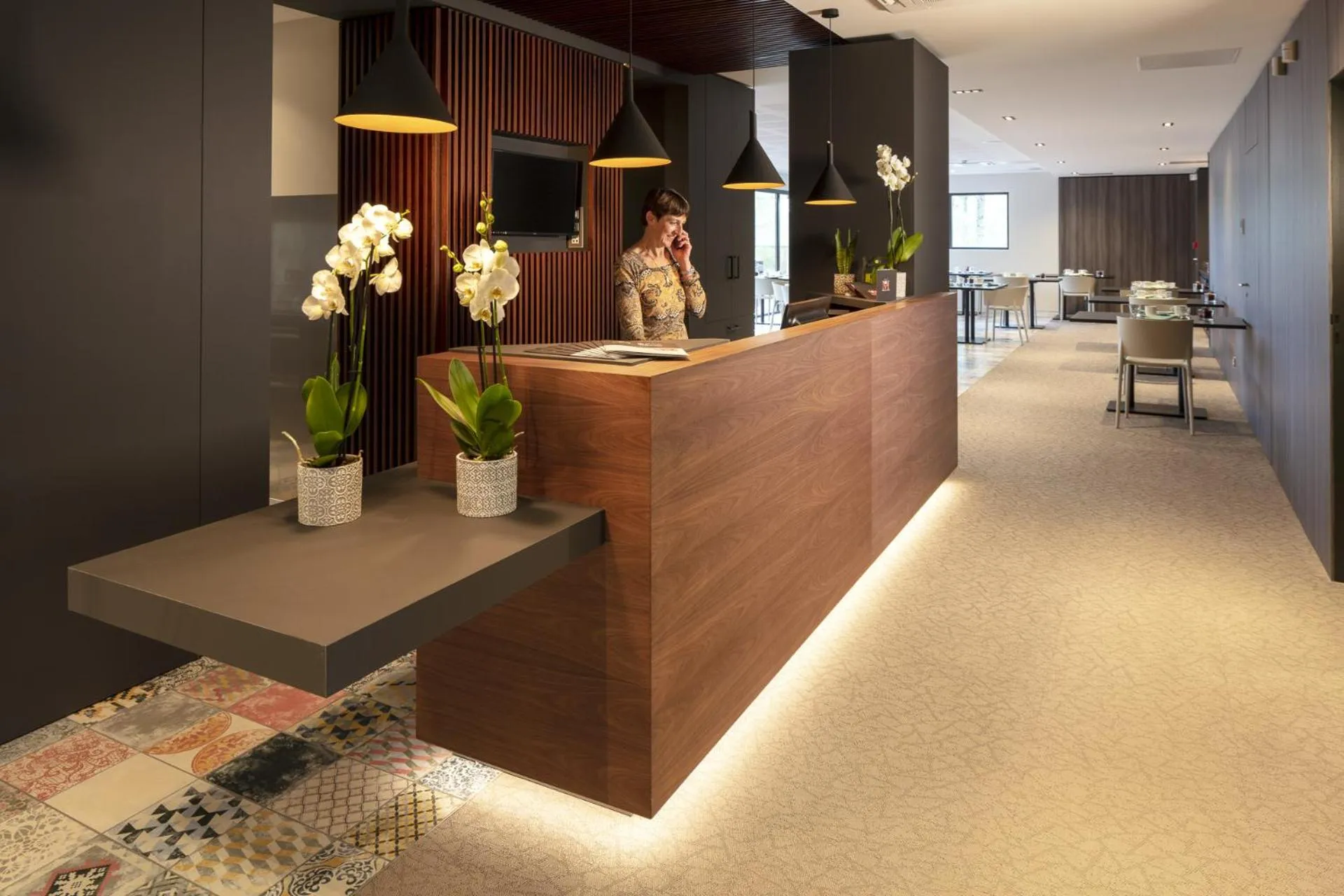 Lobby or reception in Logis Auberge Les Murets Hotel Restaurant Spa