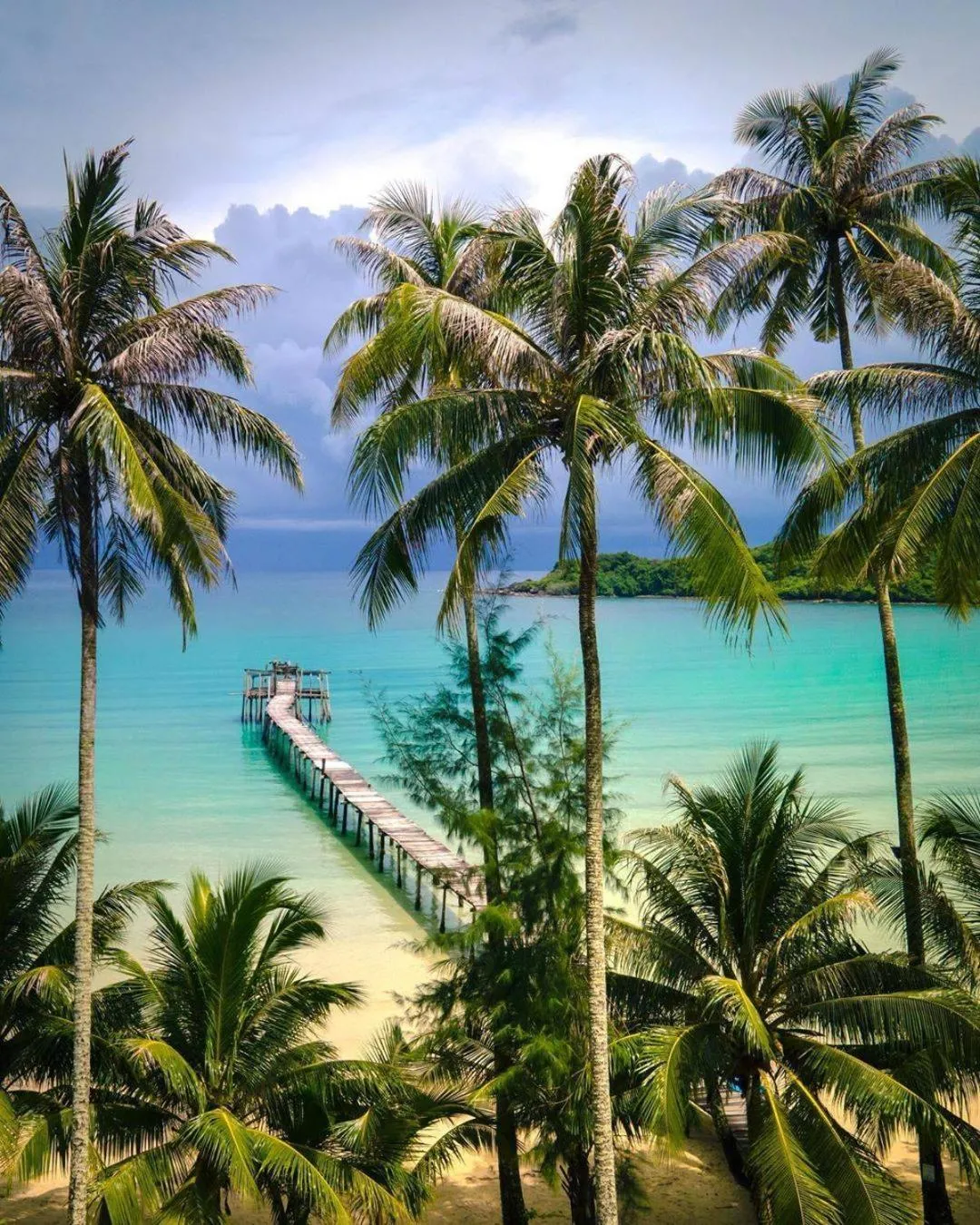 Beach in BB Dorm Koh Kood