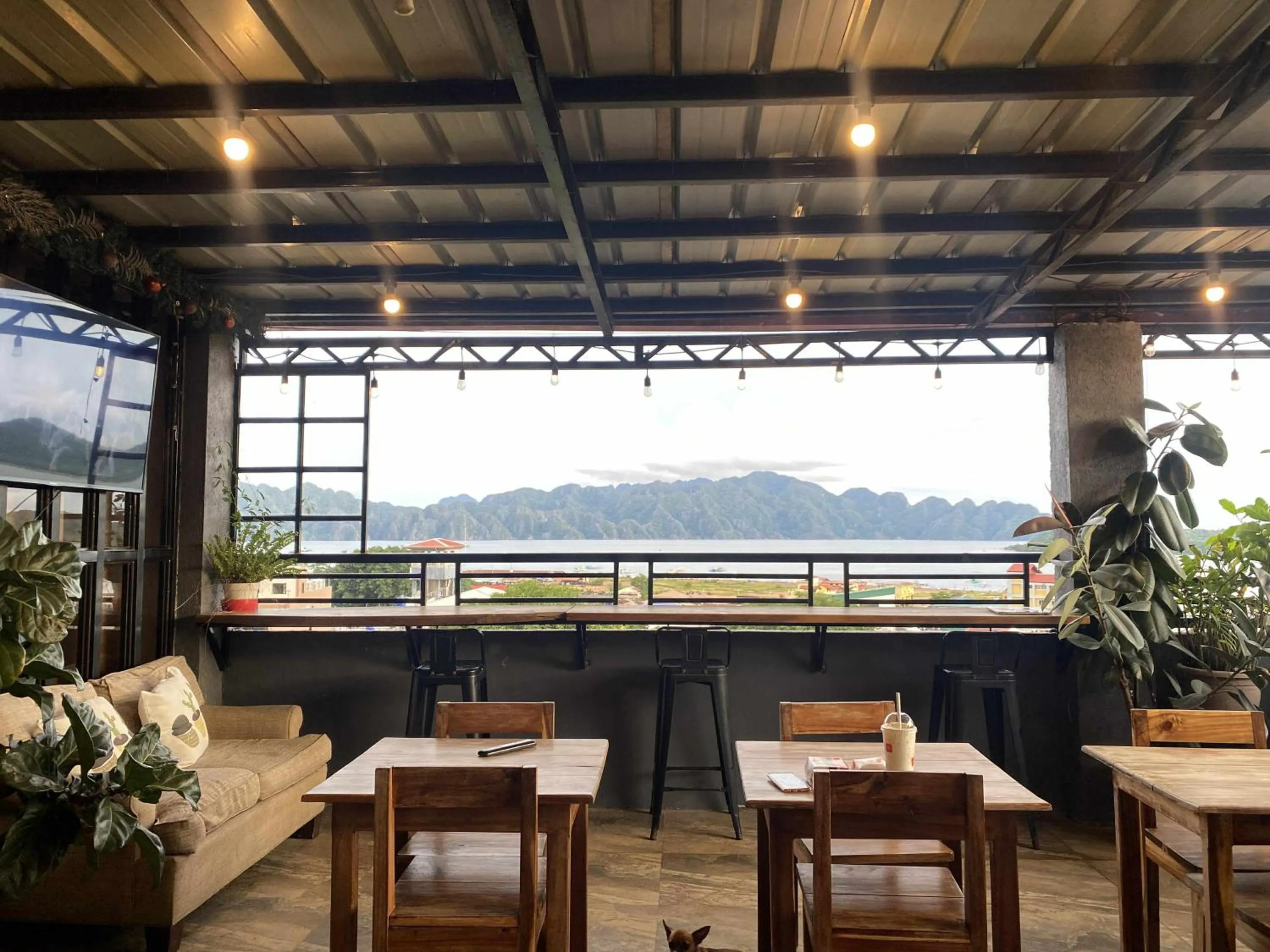 Kalis Viewpoint Lodge Coron