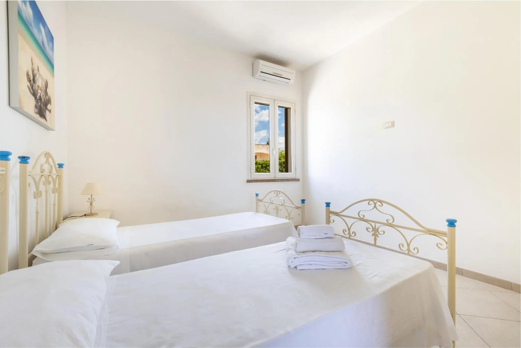 Bed in Residence Magic Sea Torre Pali