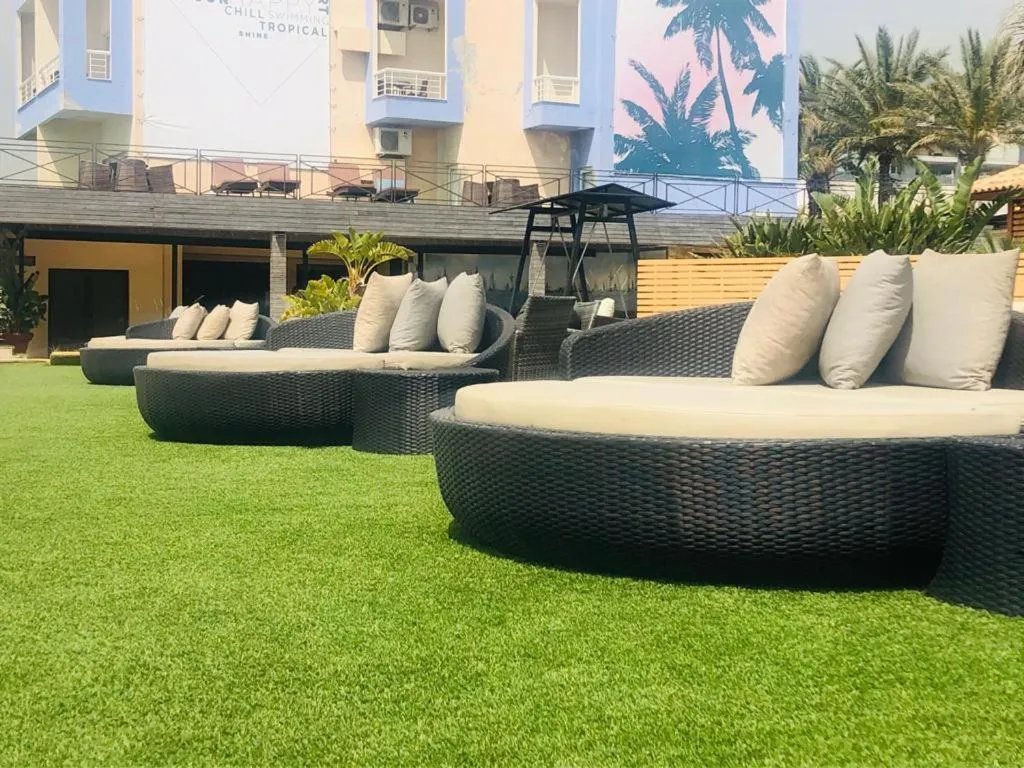 Garden in Four Seasons Halat