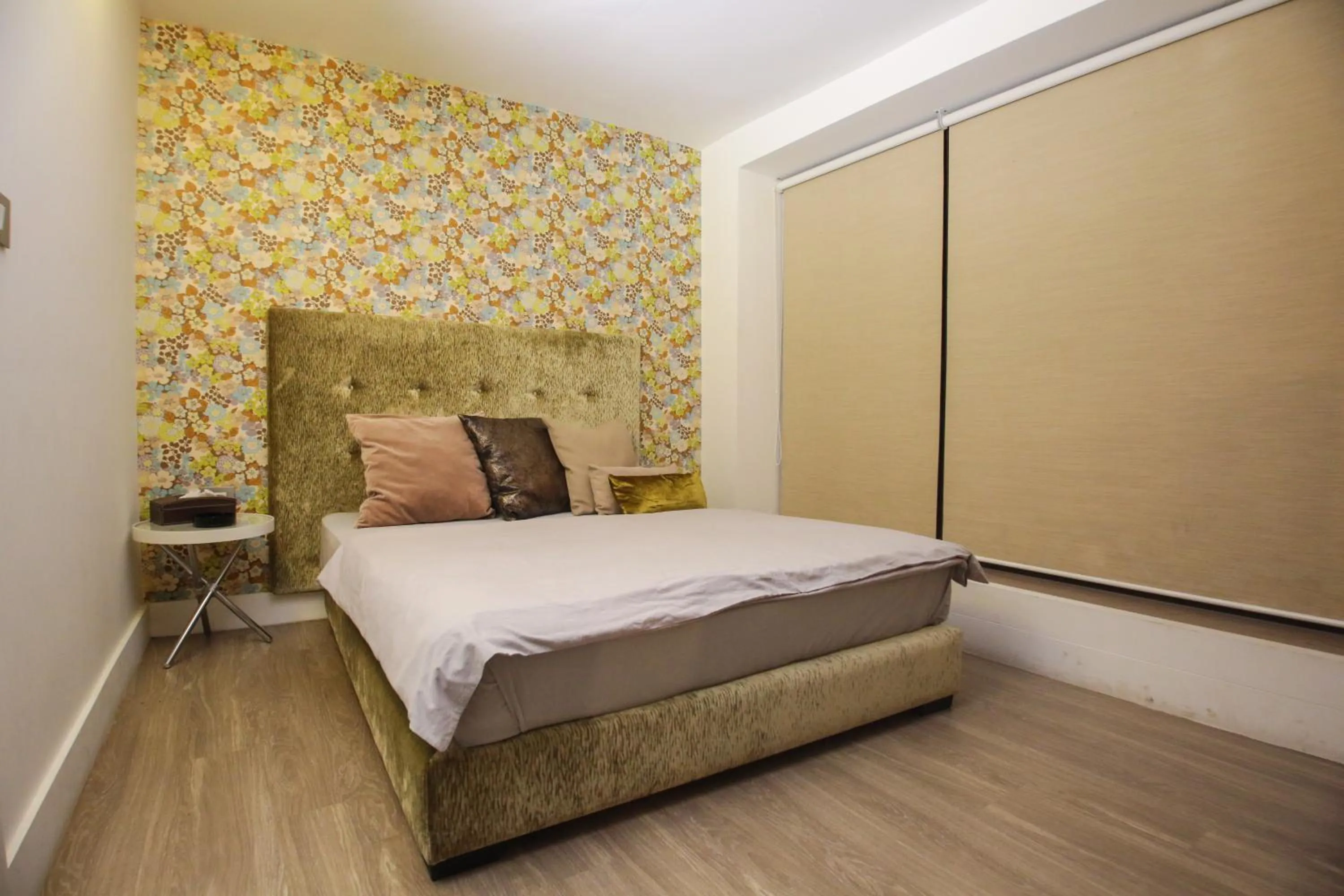 Bed in Four Seasons Halat