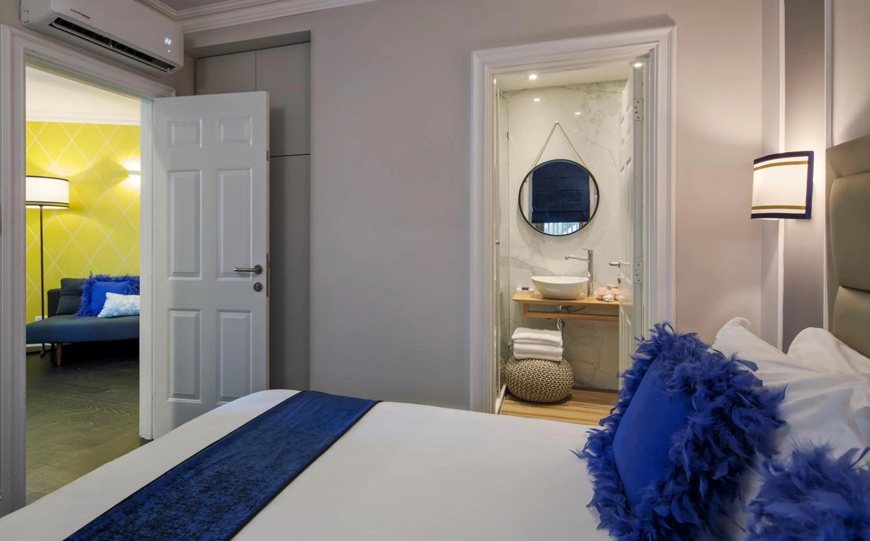 Bedroom, Bed in A23 Boutique Hotel