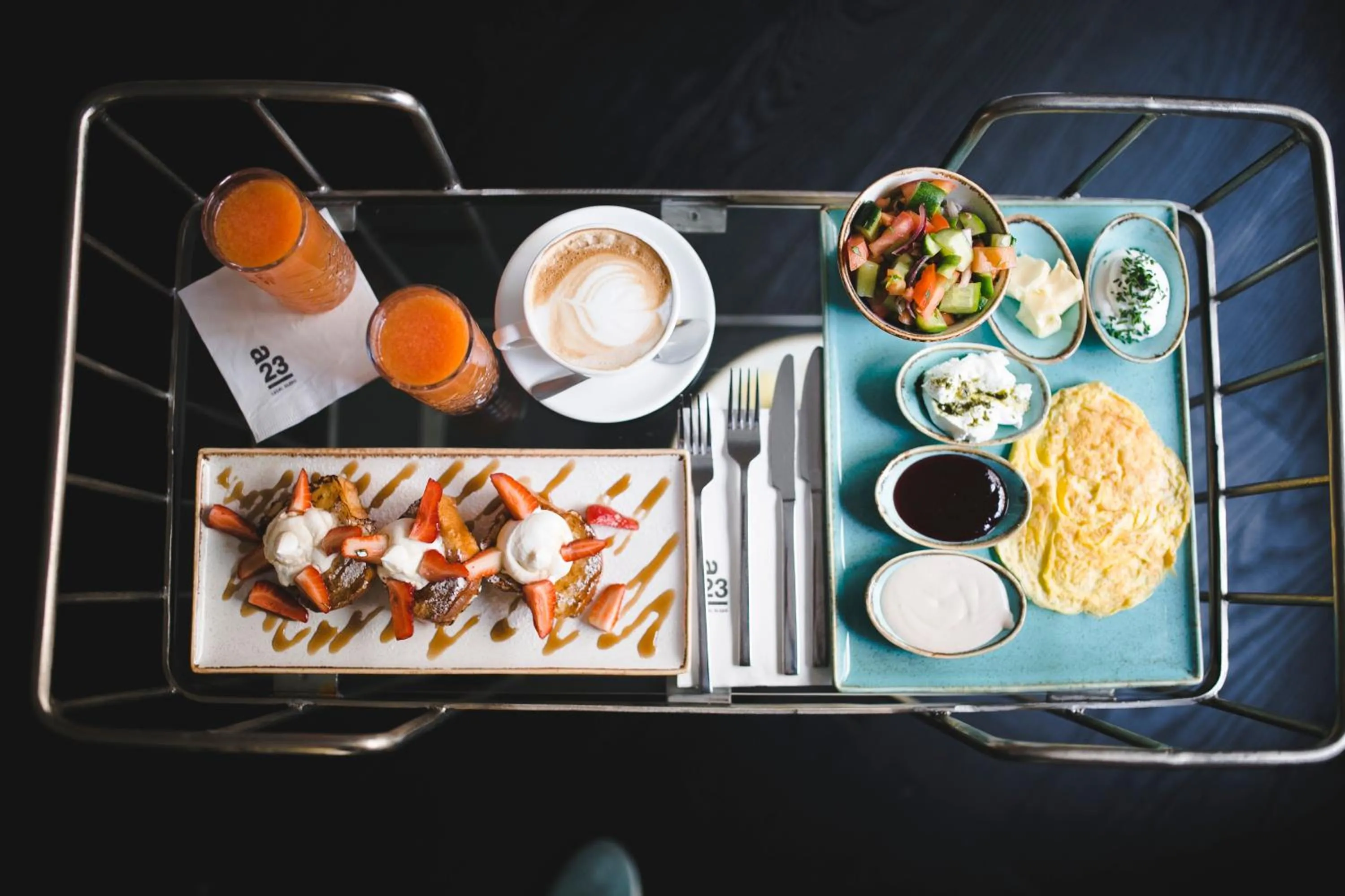 Restaurant/places to eat in A23 Boutique Hotel