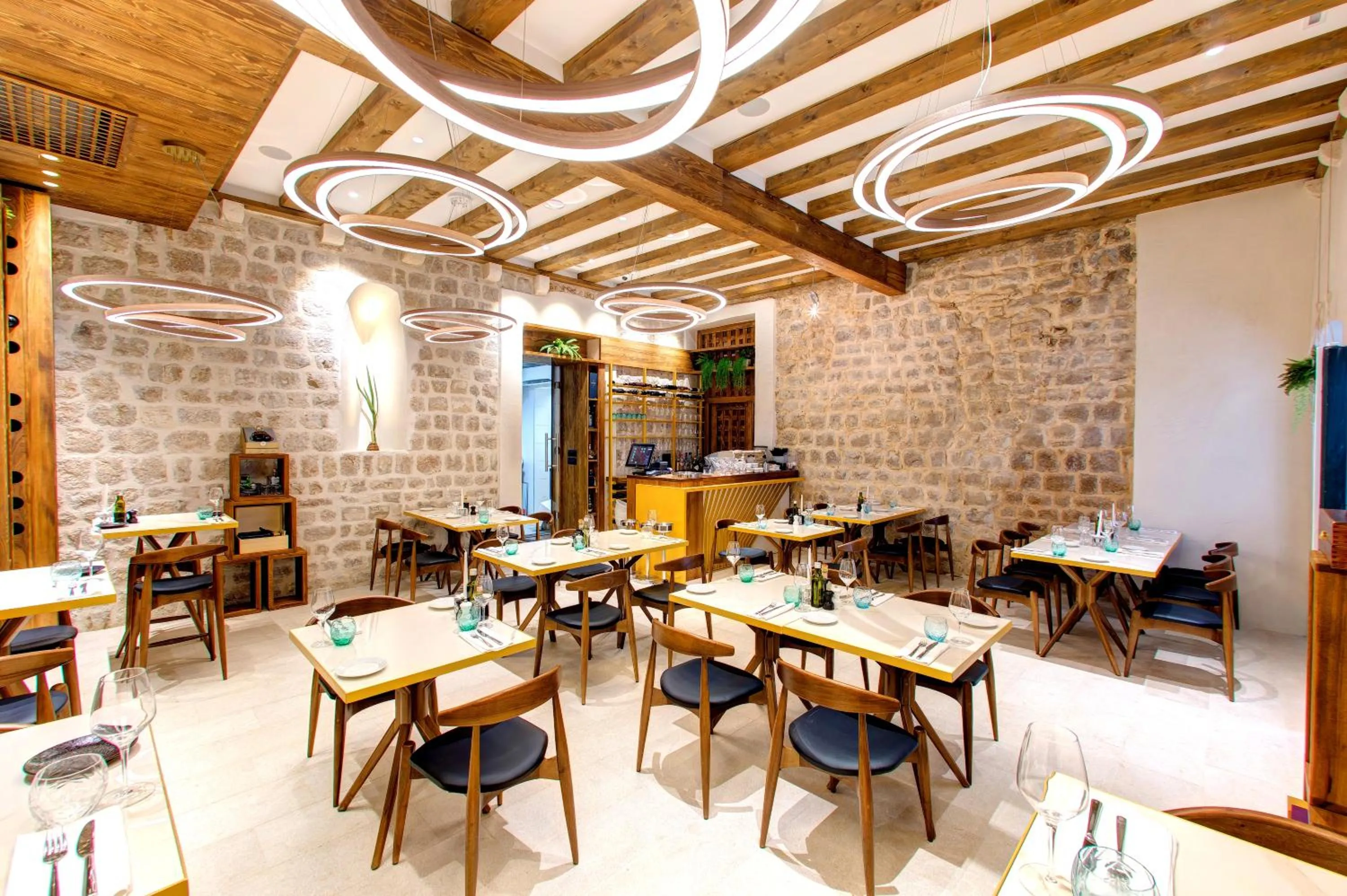 Restaurant/places to eat in Guest House Forty-Four