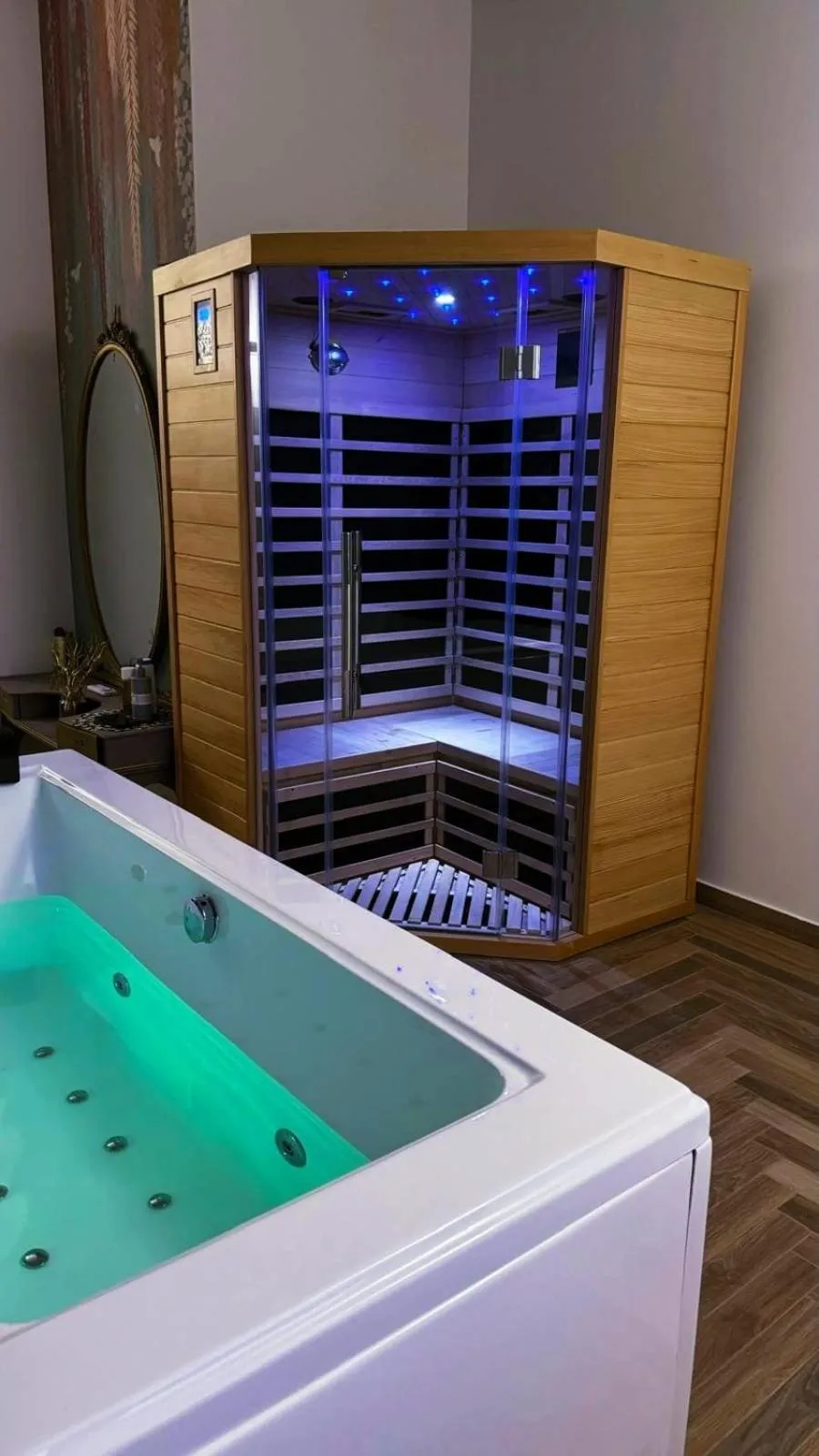 Hot Tub in Villa C Luxury Estate