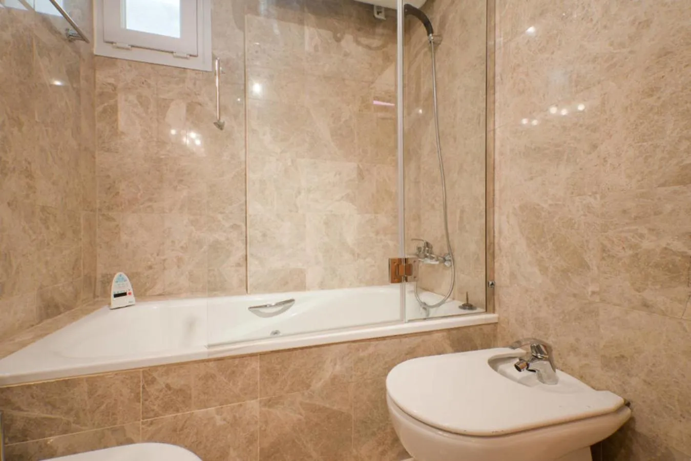 Shower in Apartamento Deluxe a Pie de Pista Miramar Ski