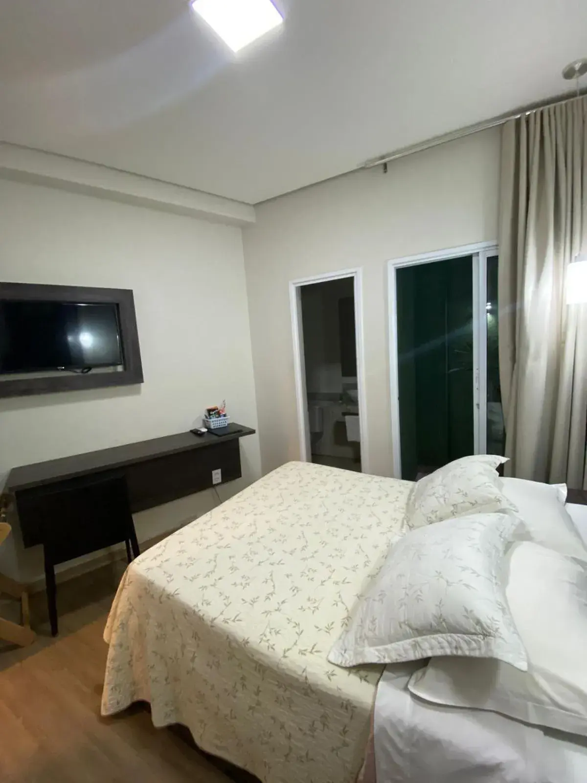 Standard Suite - single occupancy in Hotel Recanto dos Ipes Standard Suite - single occupancy in Hotel Recanto dos Ipes