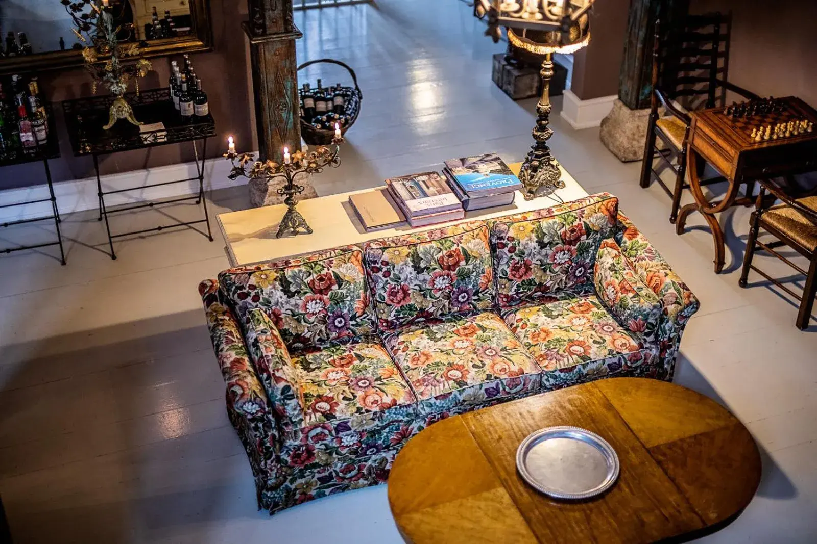 Lounge or bar in Villa Provence Lounge or bar in Villa Provence