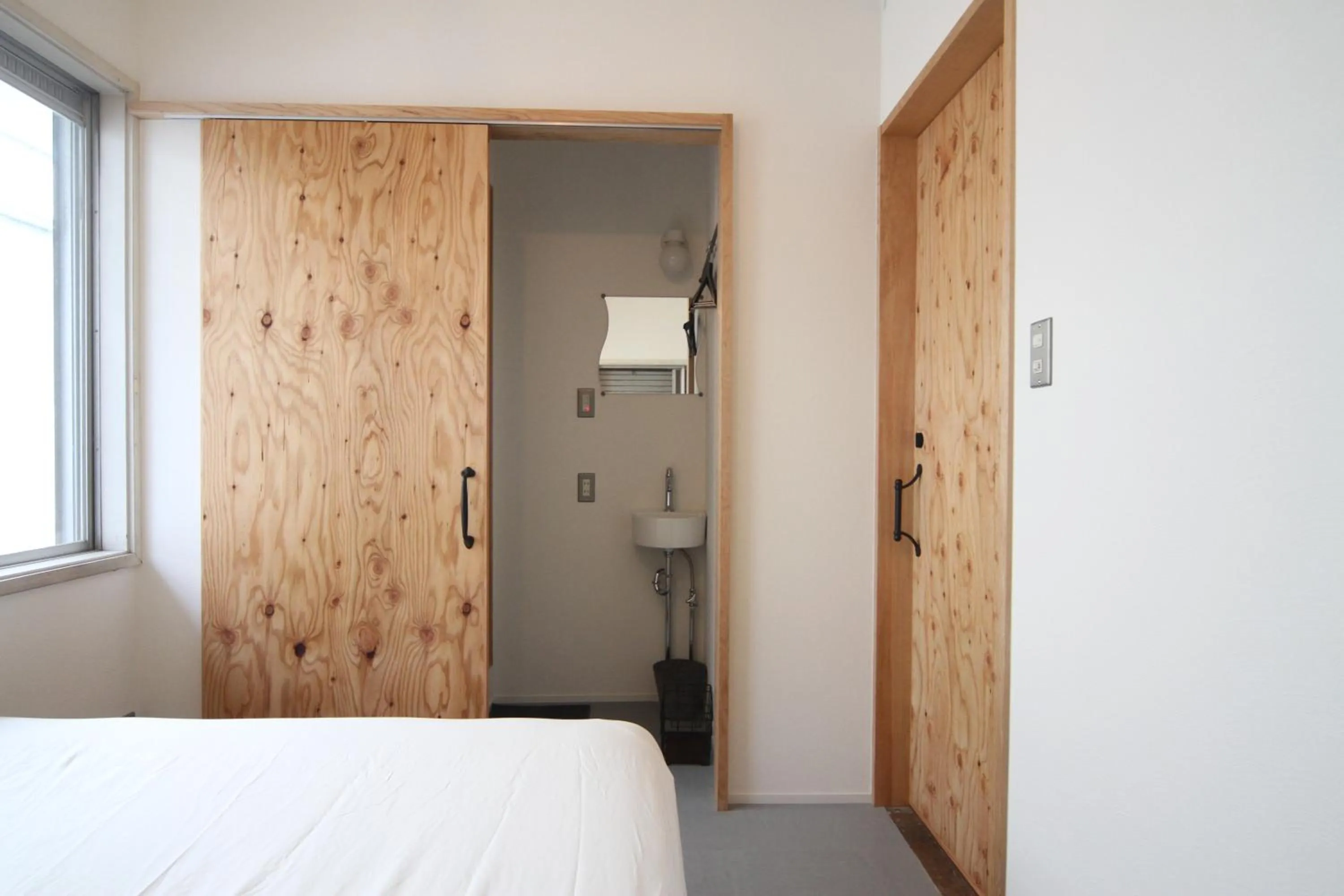 Photo of the whole room, Bed in guesthouse SHIBAFU