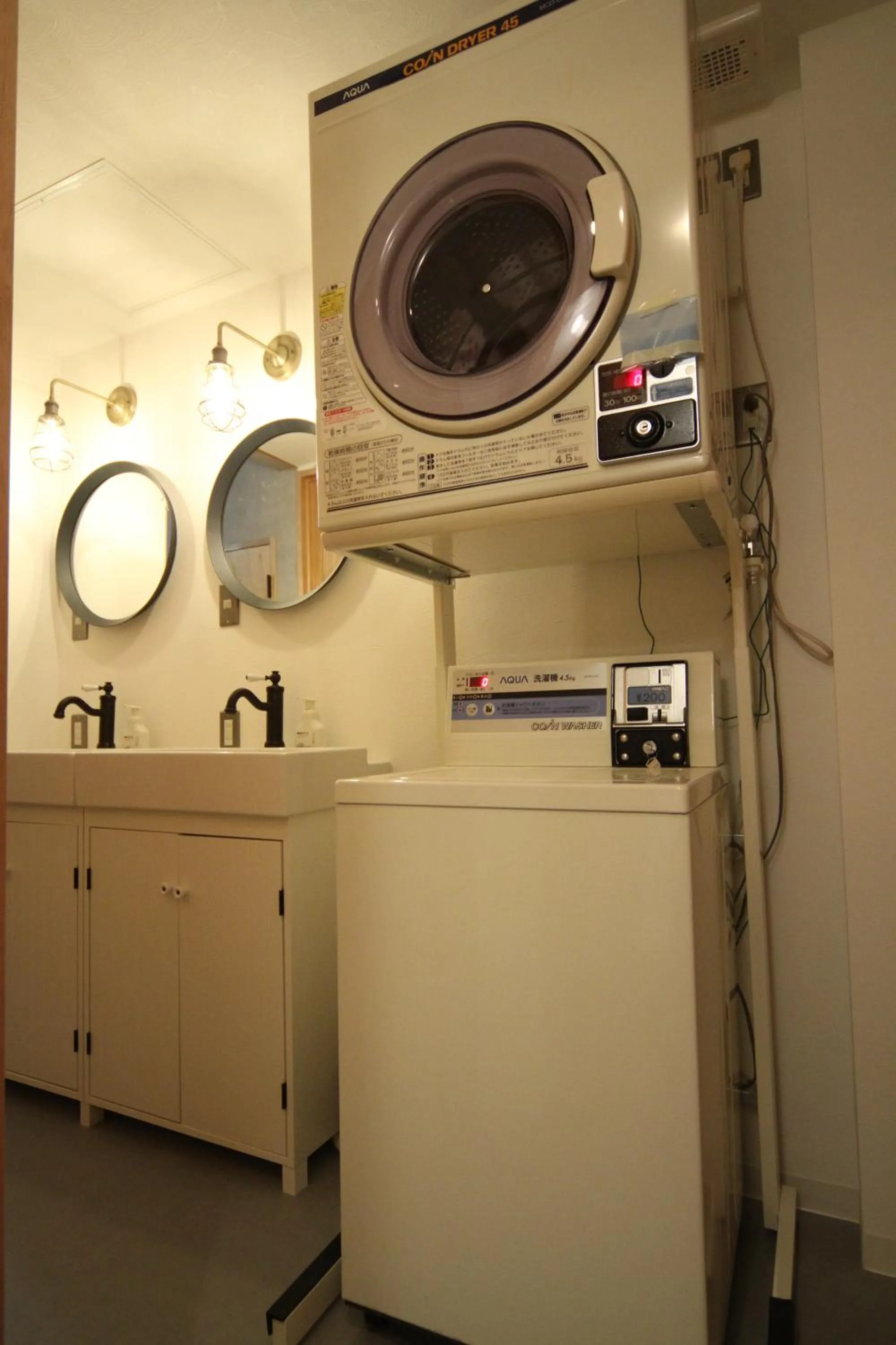 Area and facilities in guesthouse SHIBAFU