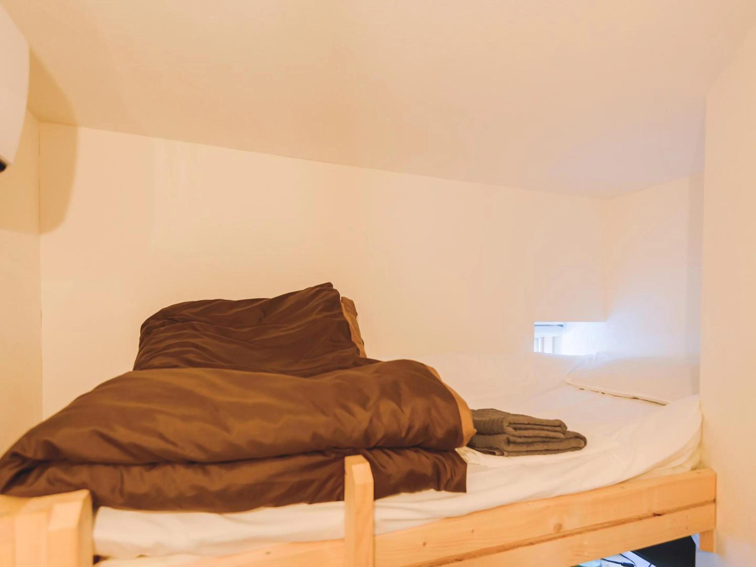 Photo of the whole room, Bed in guesthouse SHIBAFU