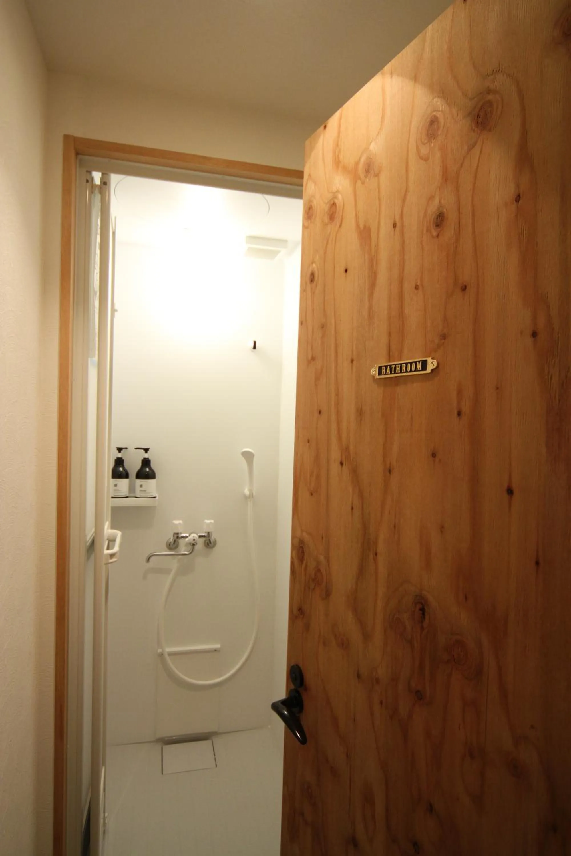 Shower in guesthouse SHIBAFU