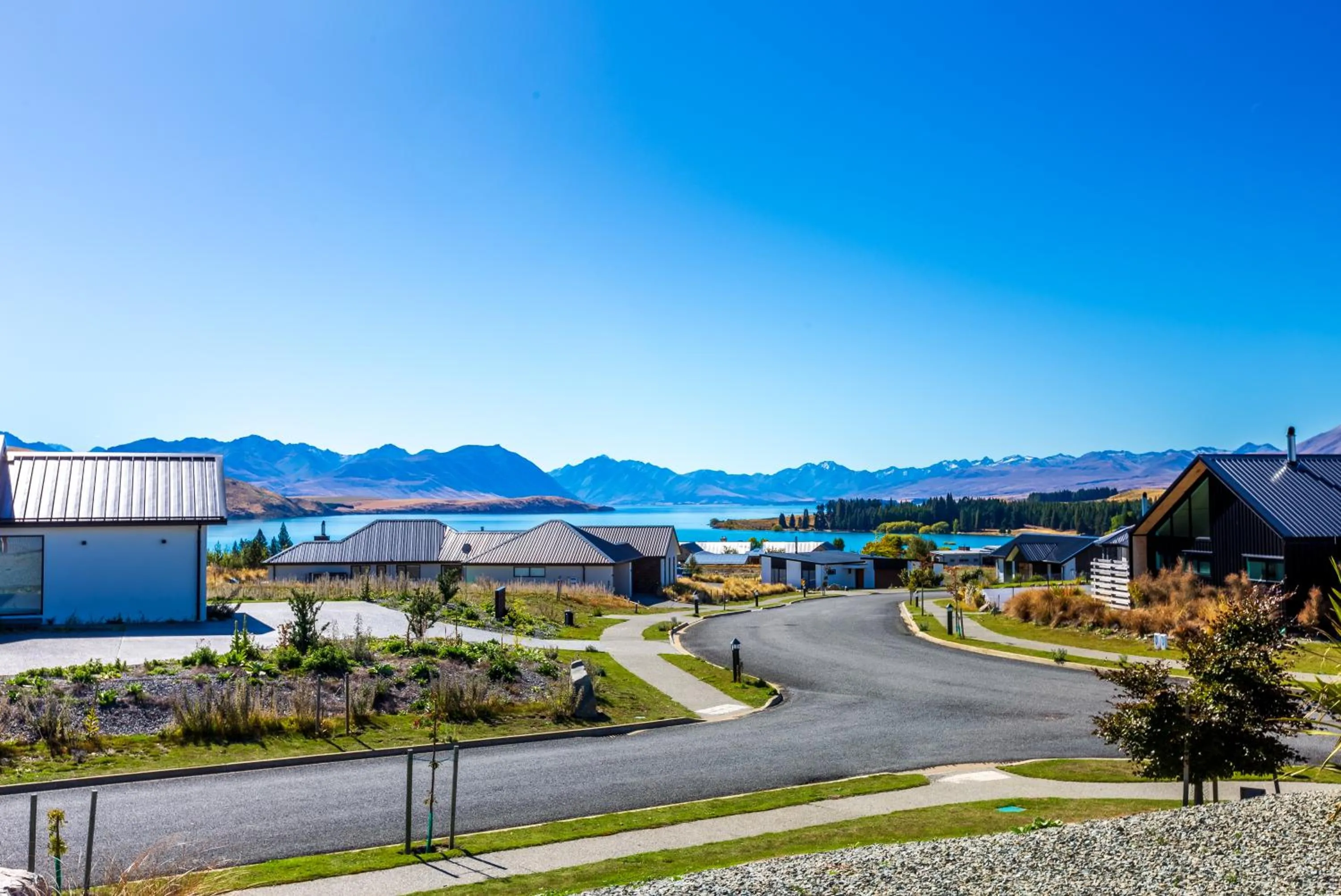 Lake view in Castle Hall - Lake Tekapo