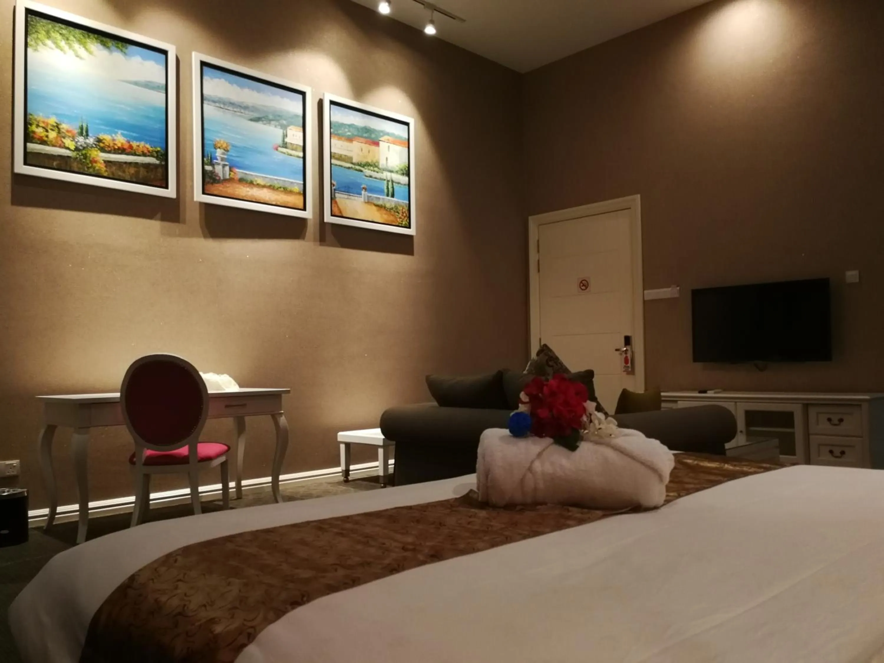 Photo of the whole room, Bed in Casa Bianca