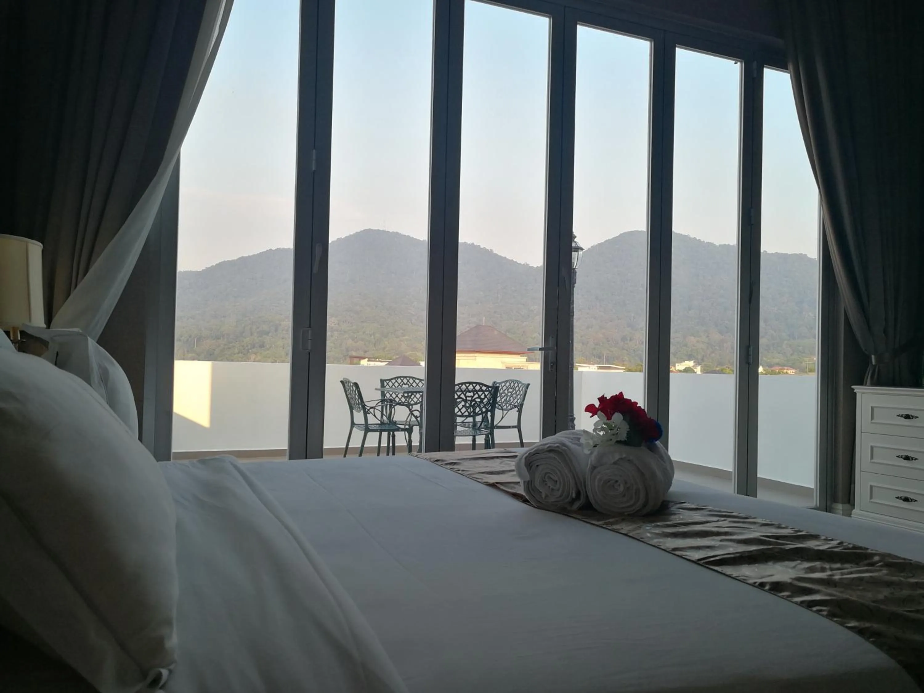 Mountain view, Bed in Casa Bianca