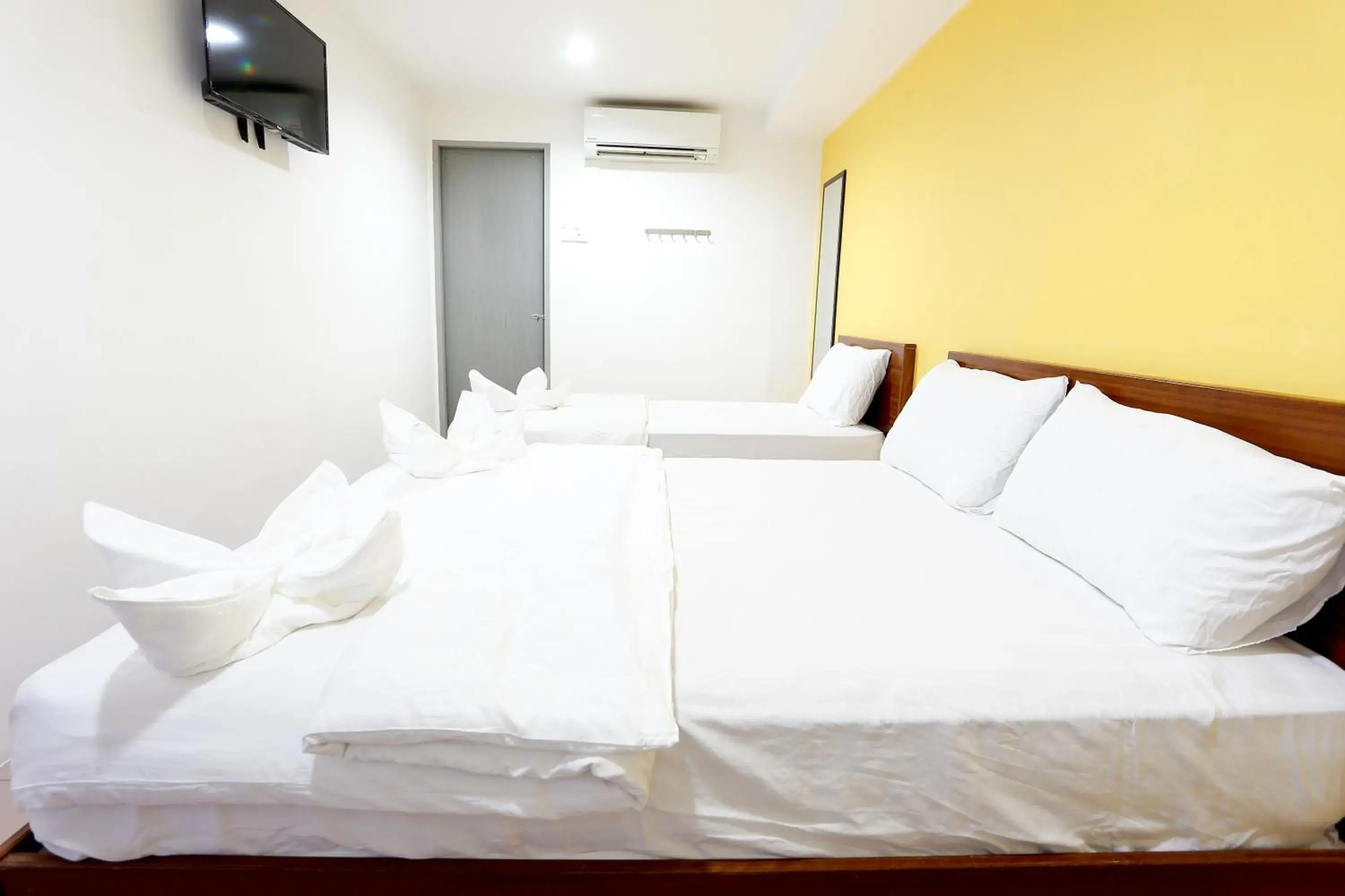 Bed in Lux Hotel Bed in Lux Hotel