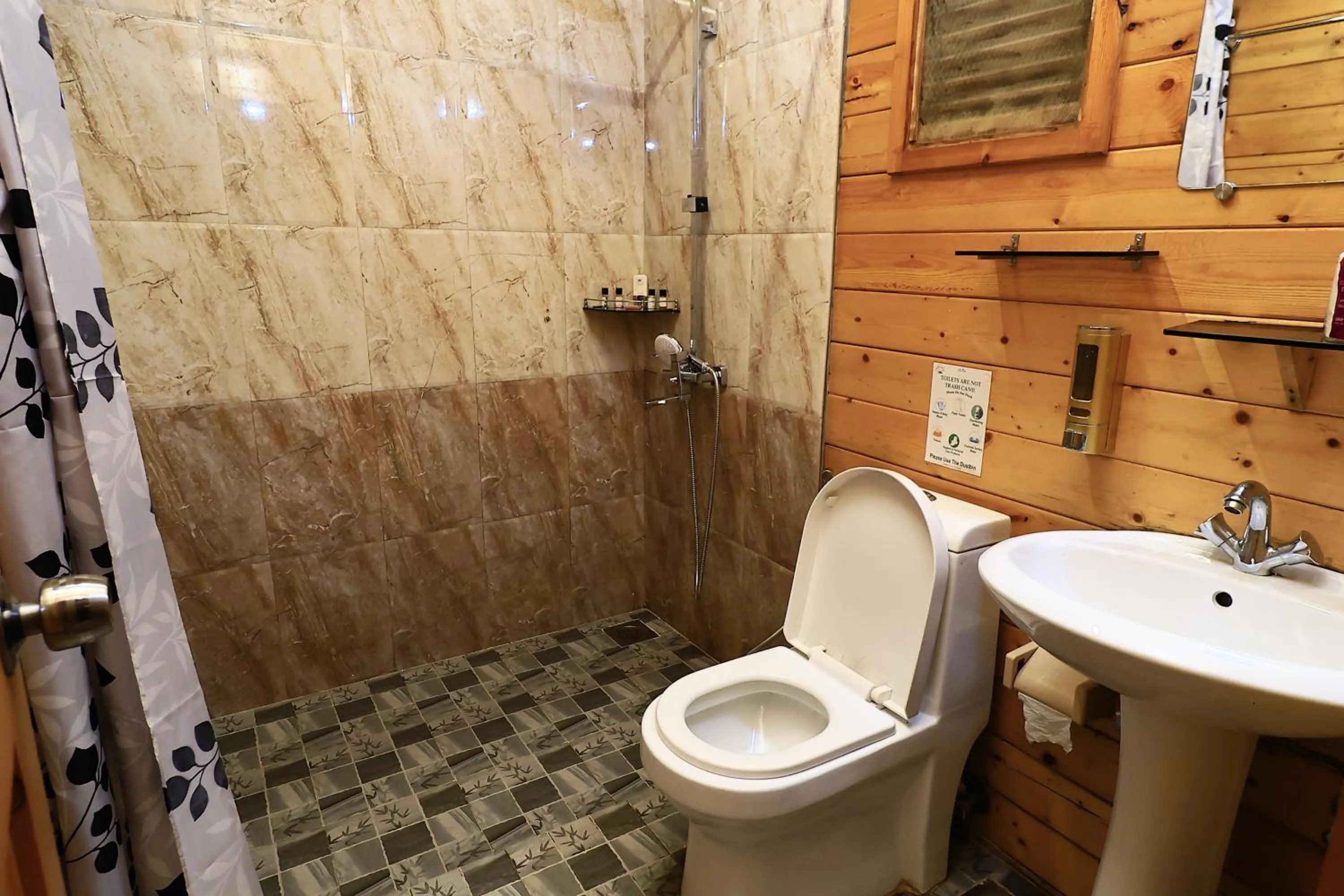 Shower in Sal Riviera