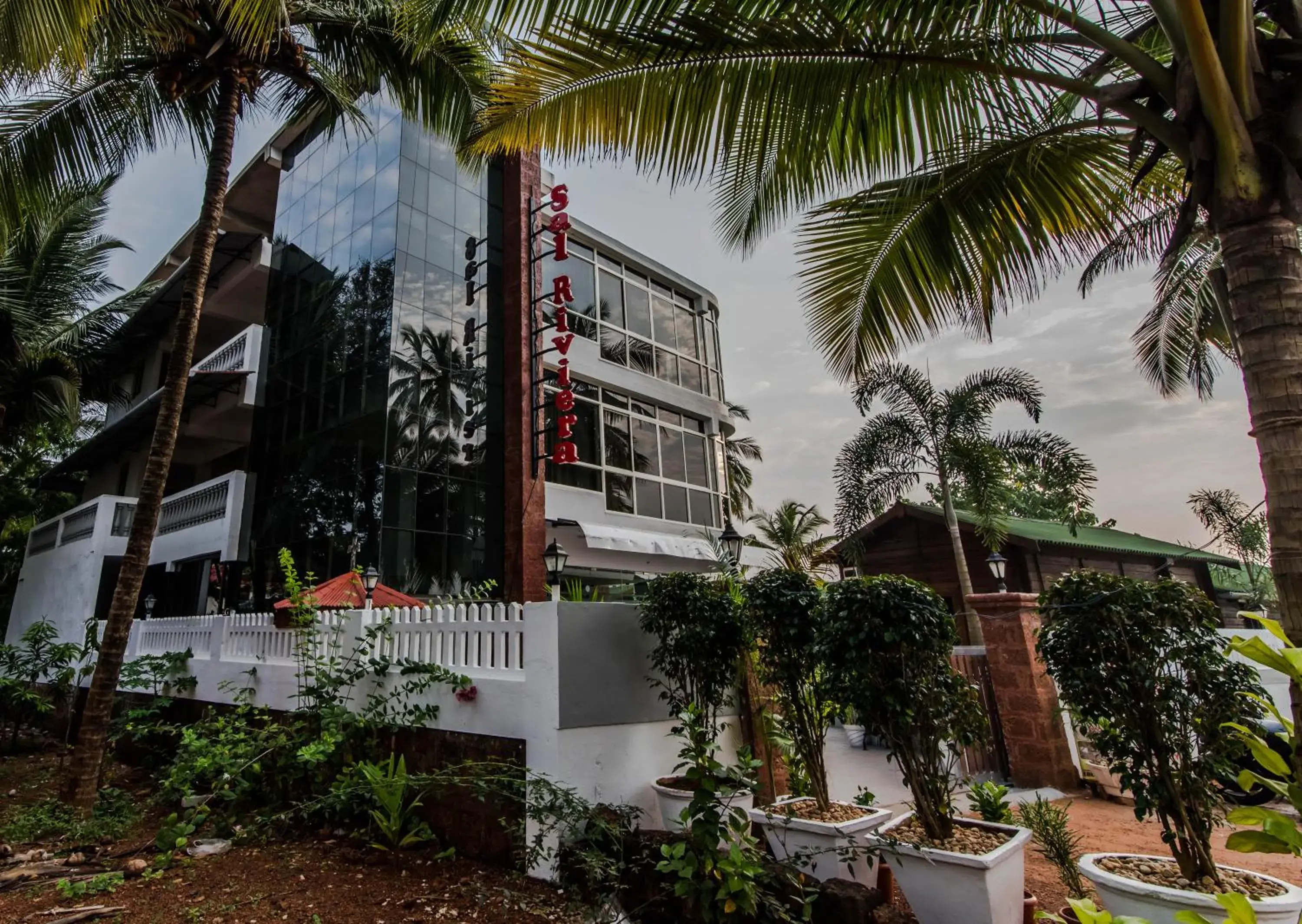 Property building in Sal Riviera Property building in Sal Riviera