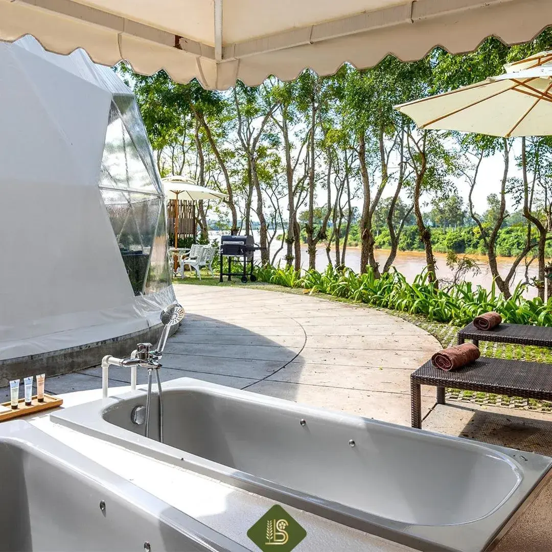 Garden view in Bansaeo Garden and Resort Garden view in Bansaeo Garden and Resort