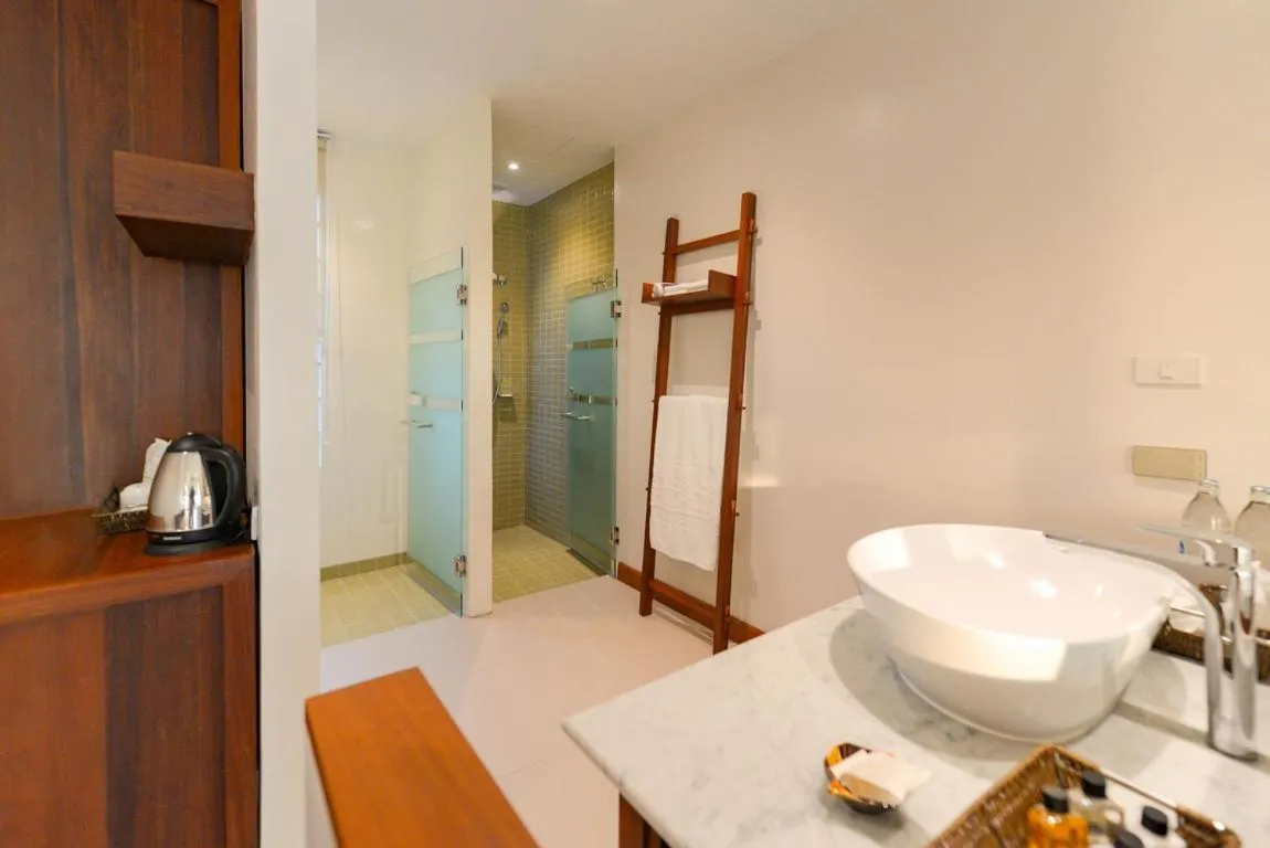 Bathroom in Bansaeo Garden and Resort