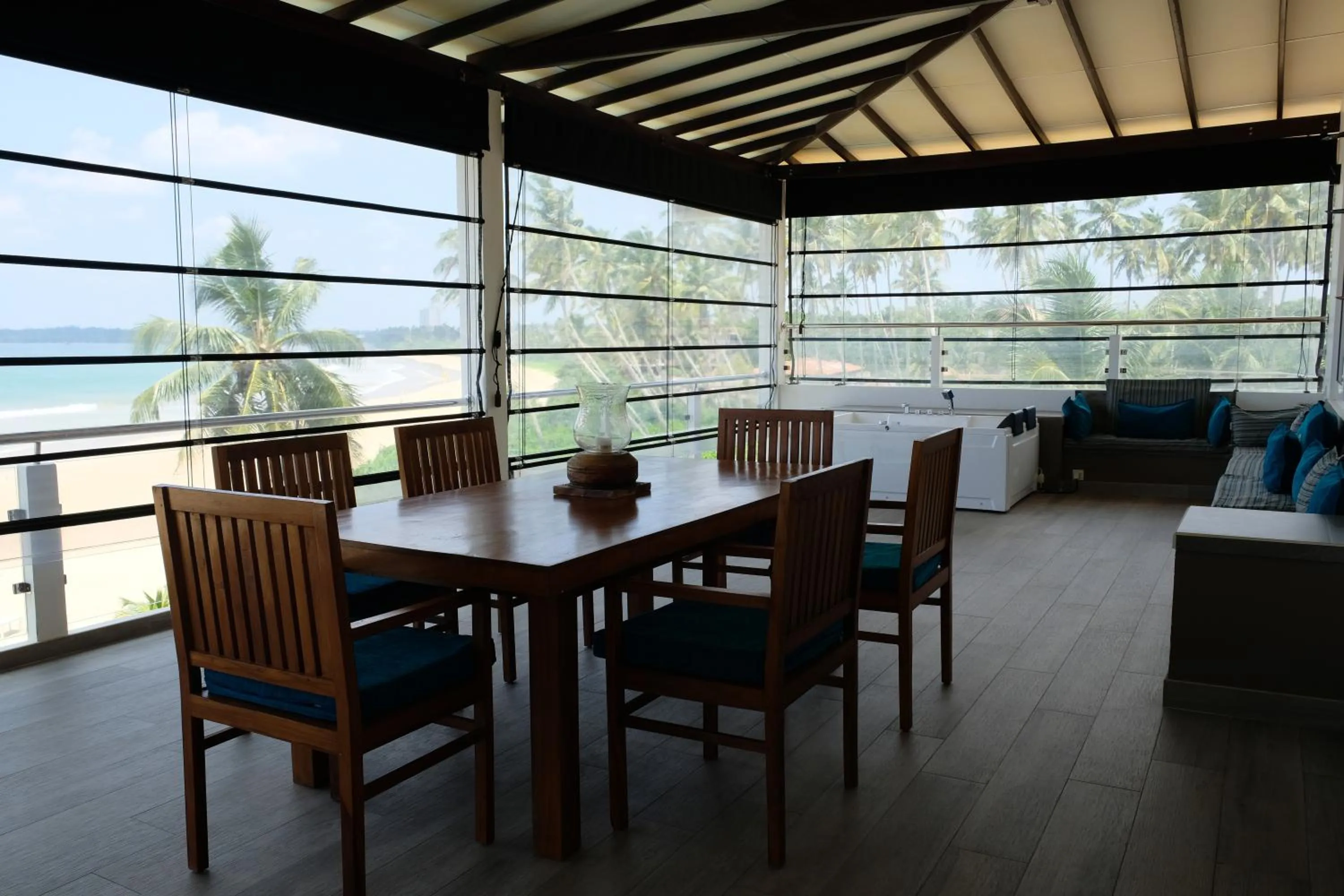 Photo of the whole room in Twenty-Two Weligambay