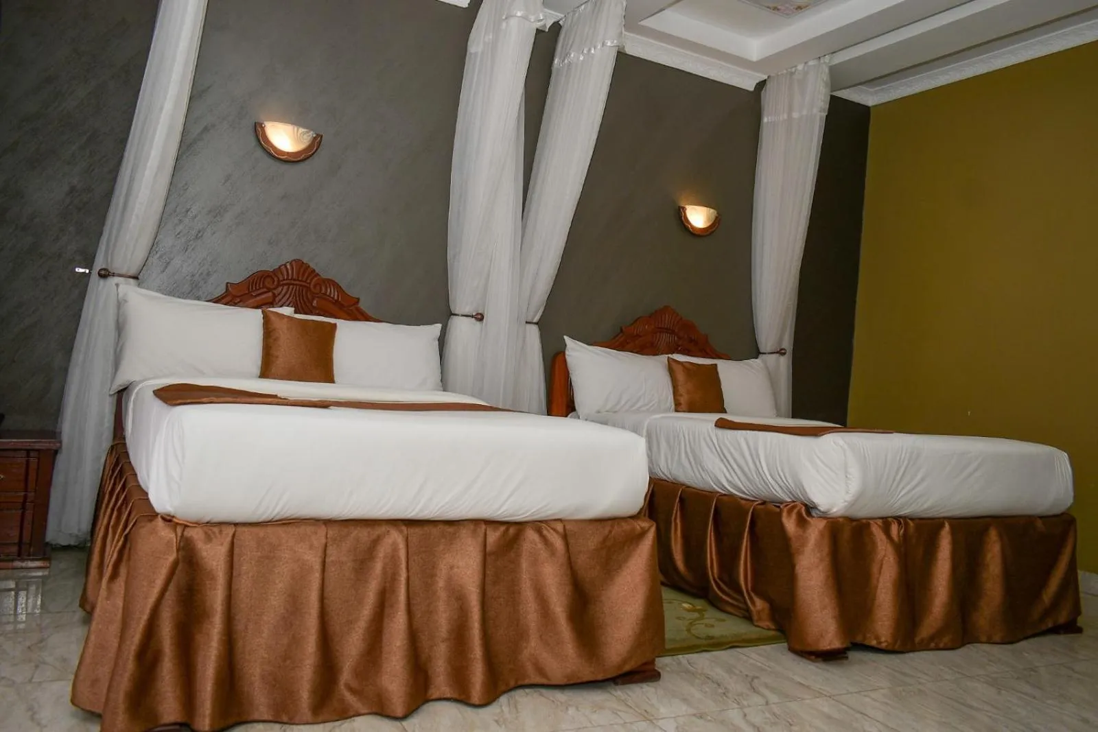 Bed in Epashikino Resort & Spa