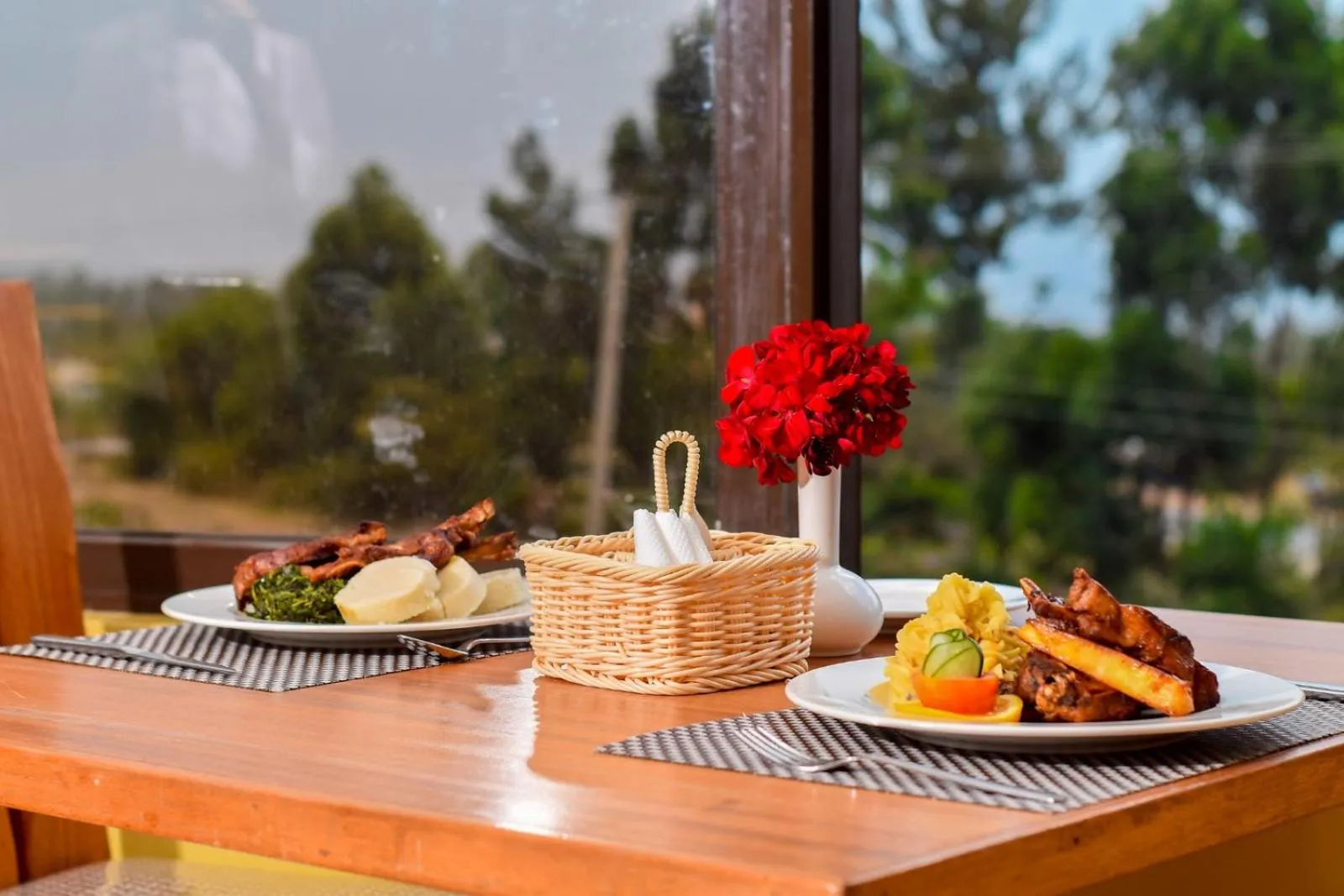 Food and drinks in Epashikino Resort & Spa