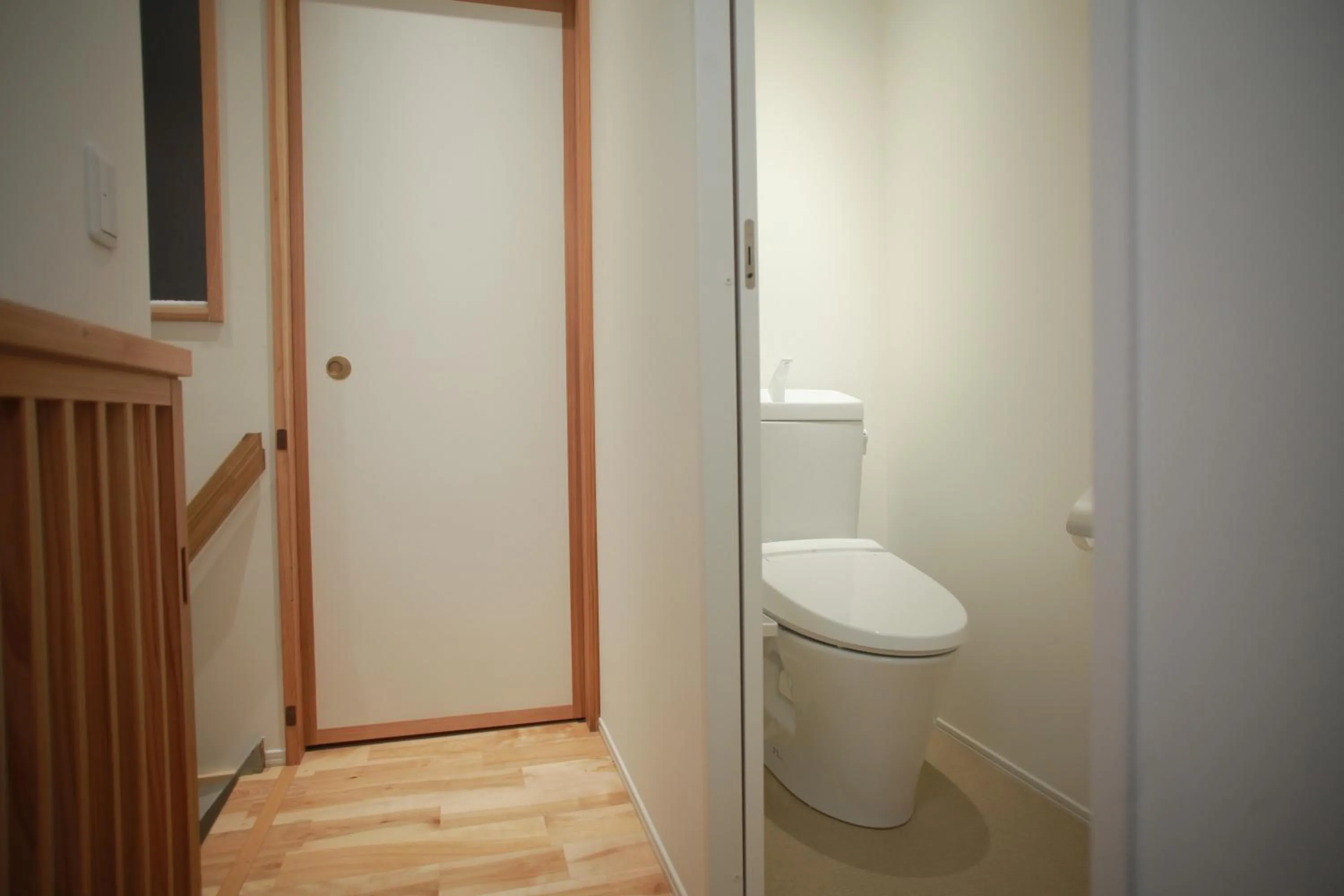 Toilet in INTRO Tamagawa