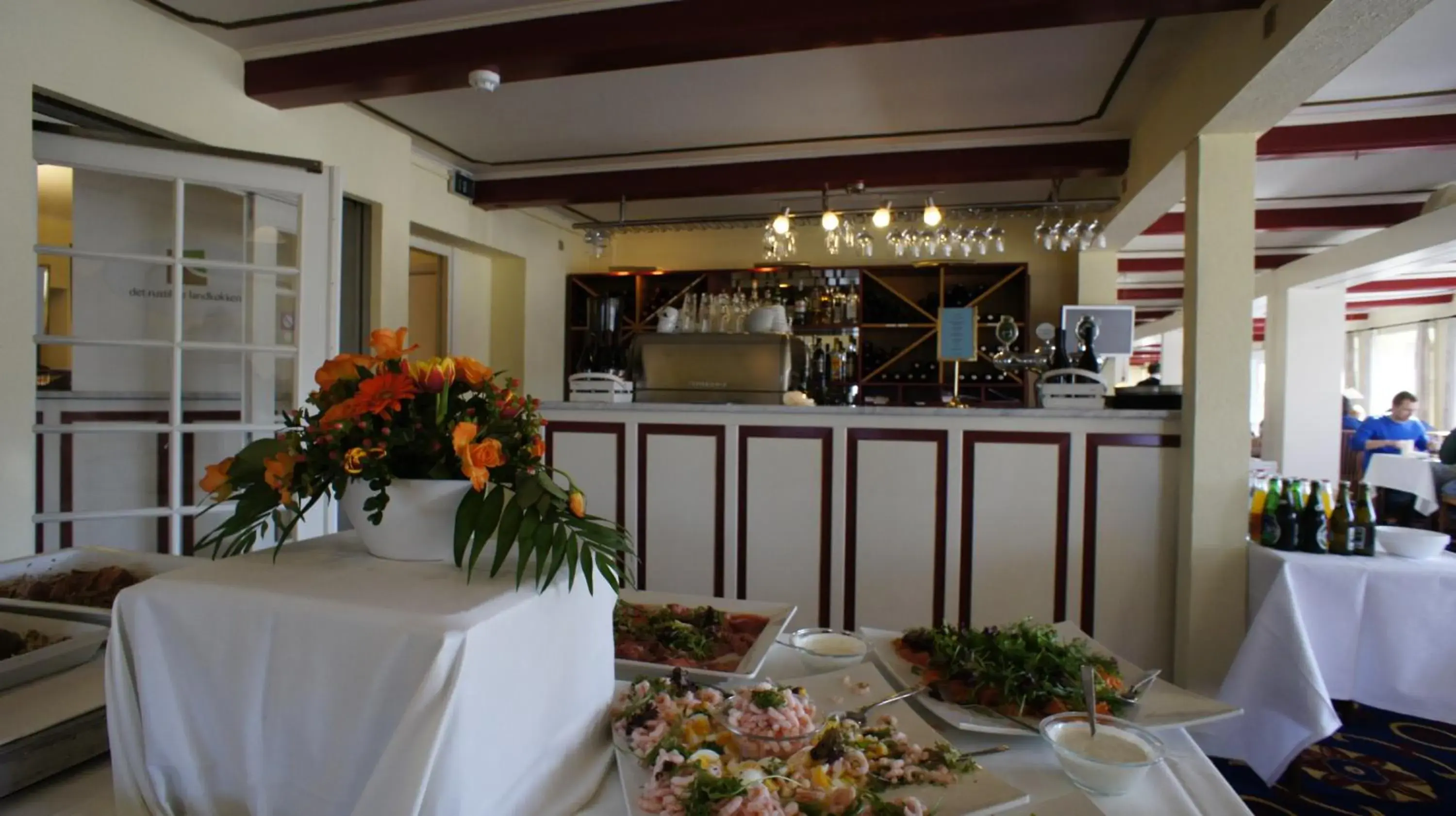 Lounge or bar in Hotel Aarslev Kro Lounge or bar in Hotel Aarslev Kro