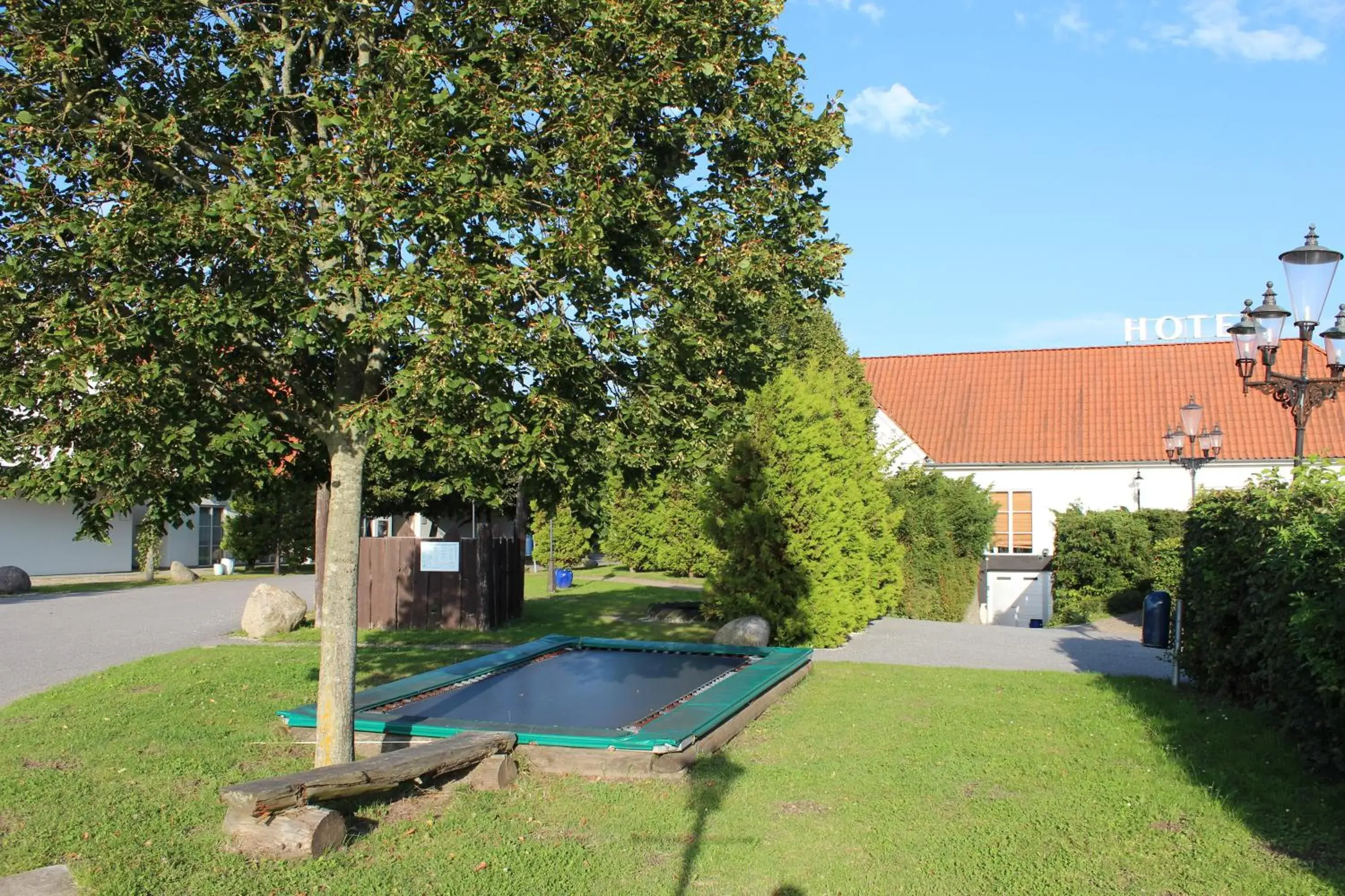Facade/entrance in Hotel Aarslev Kro Facade/entrance in Hotel Aarslev Kro