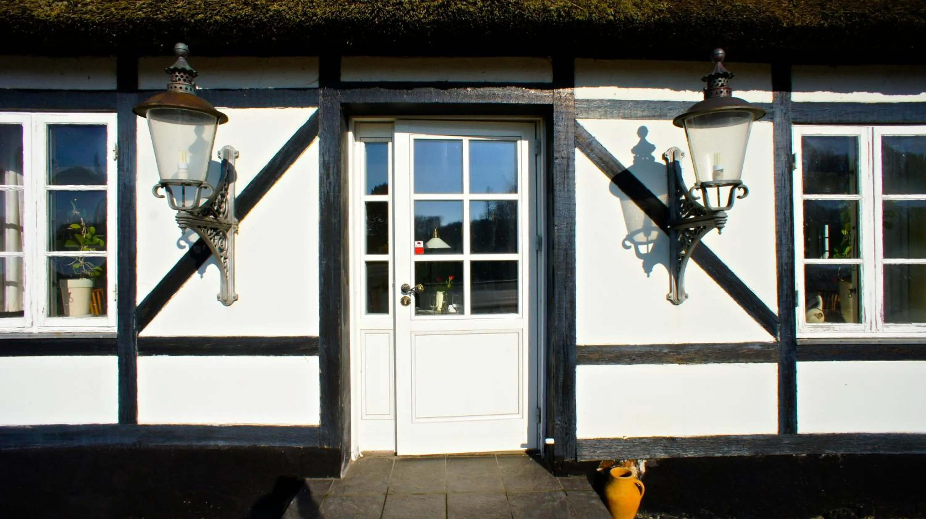 Facade/entrance in Hotel Aarslev Kro